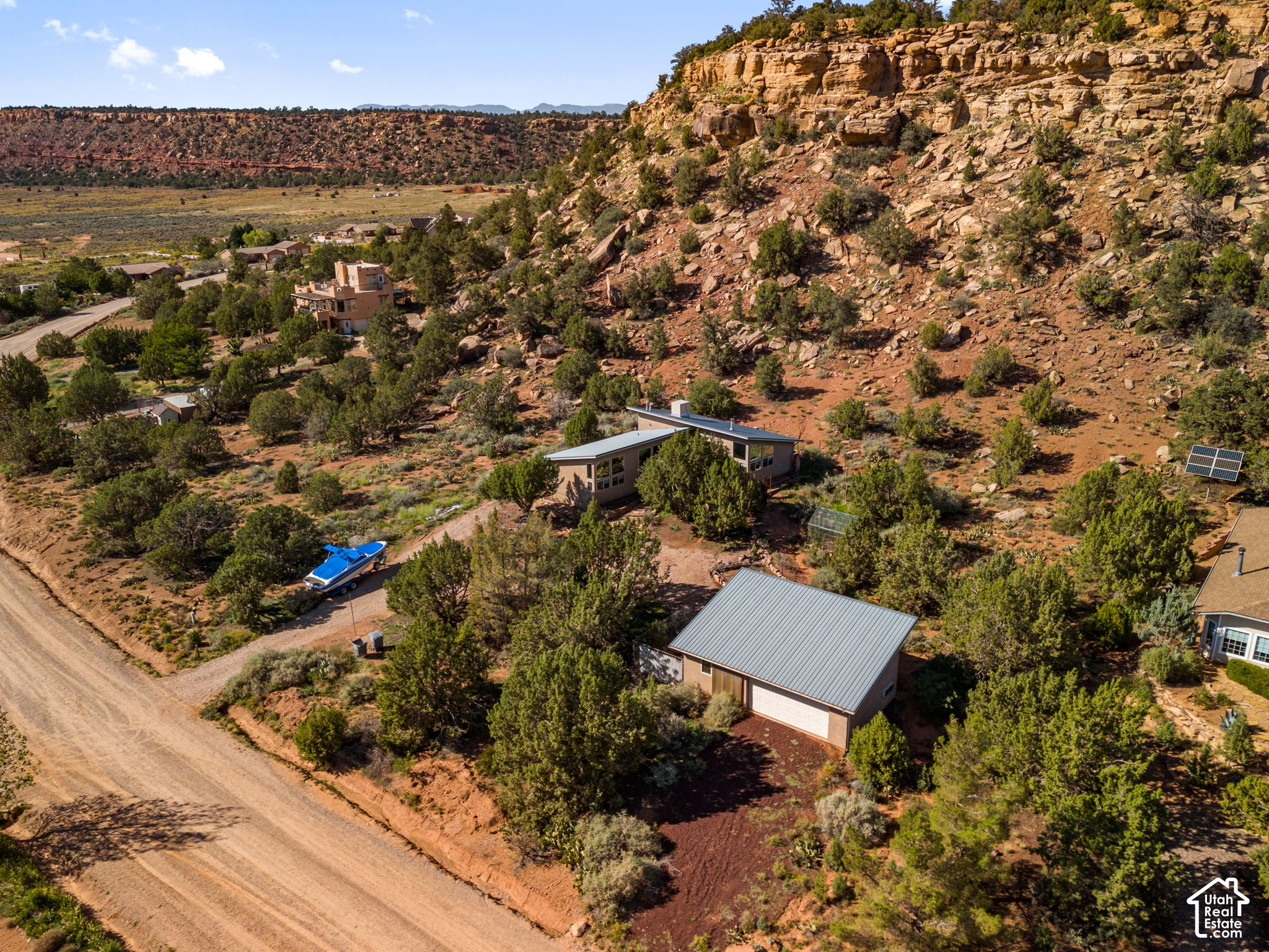 main property photo 34