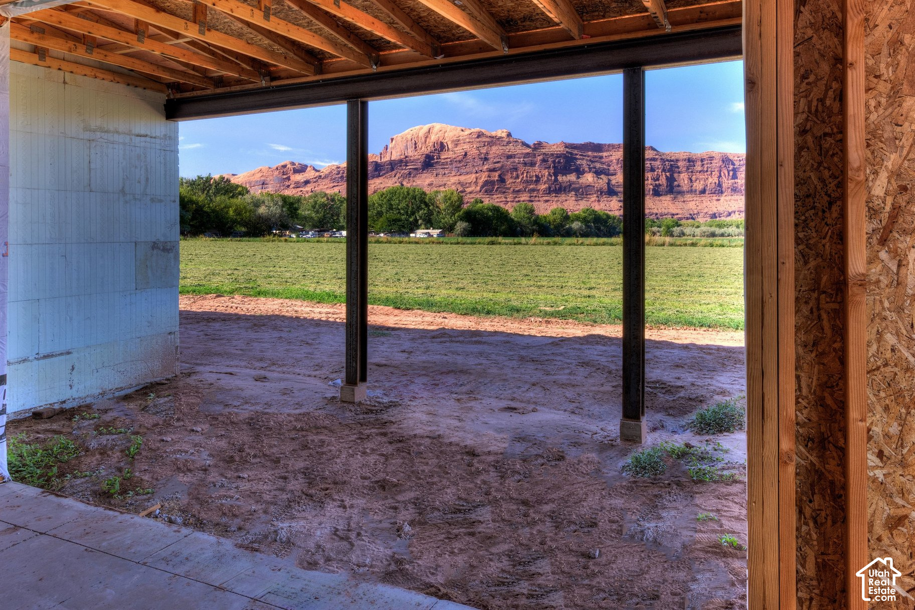 main property photo 14