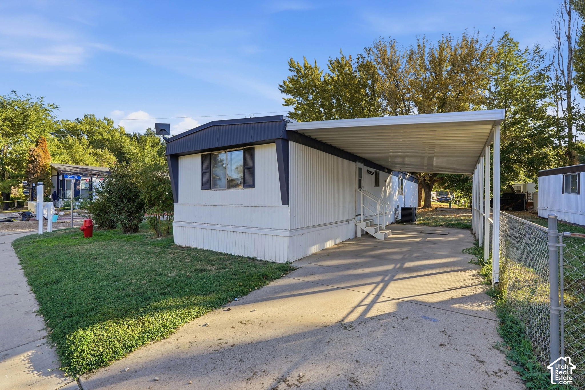 main property photo 16
