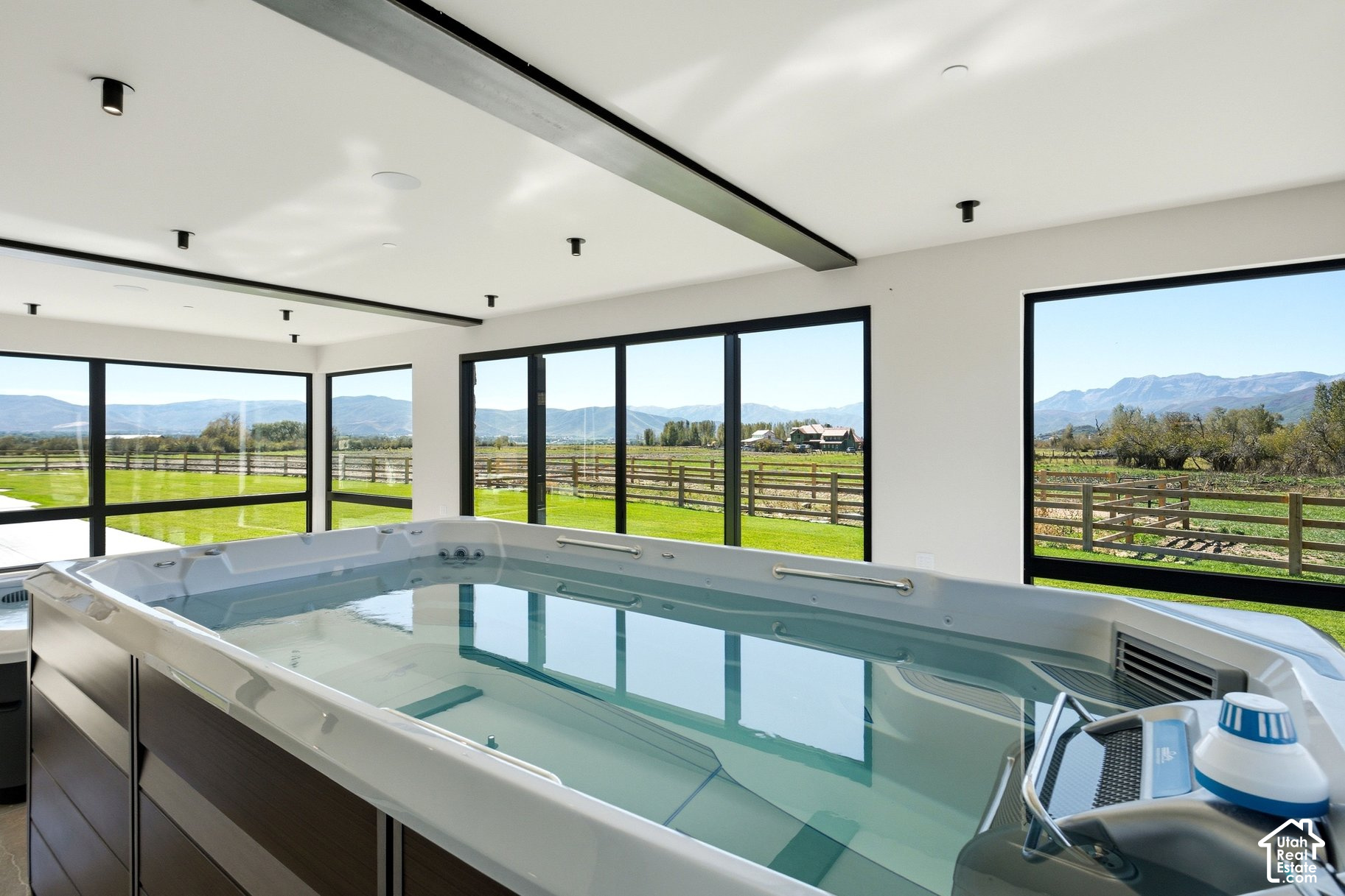 main property photo 70