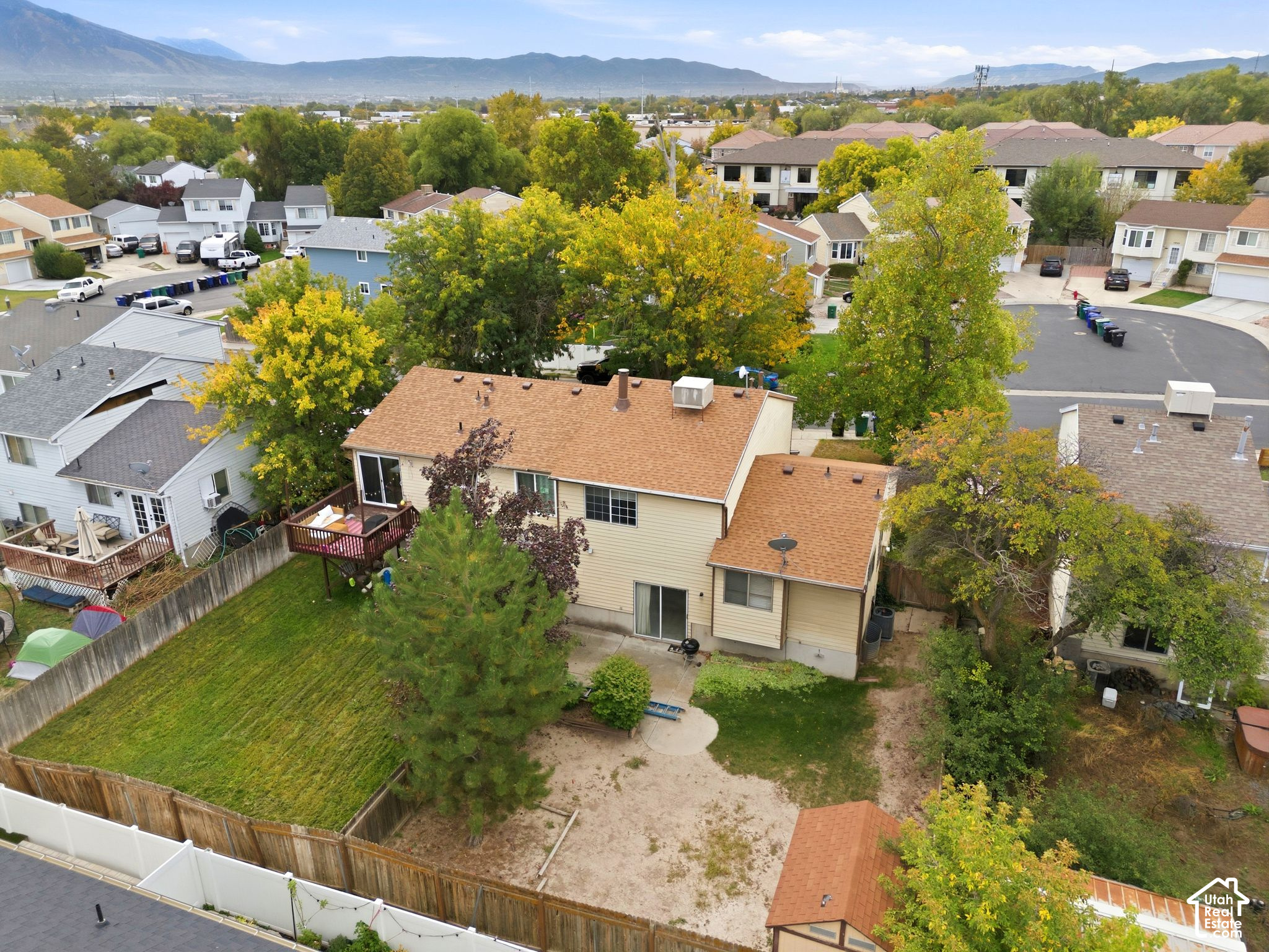 main property photo 27