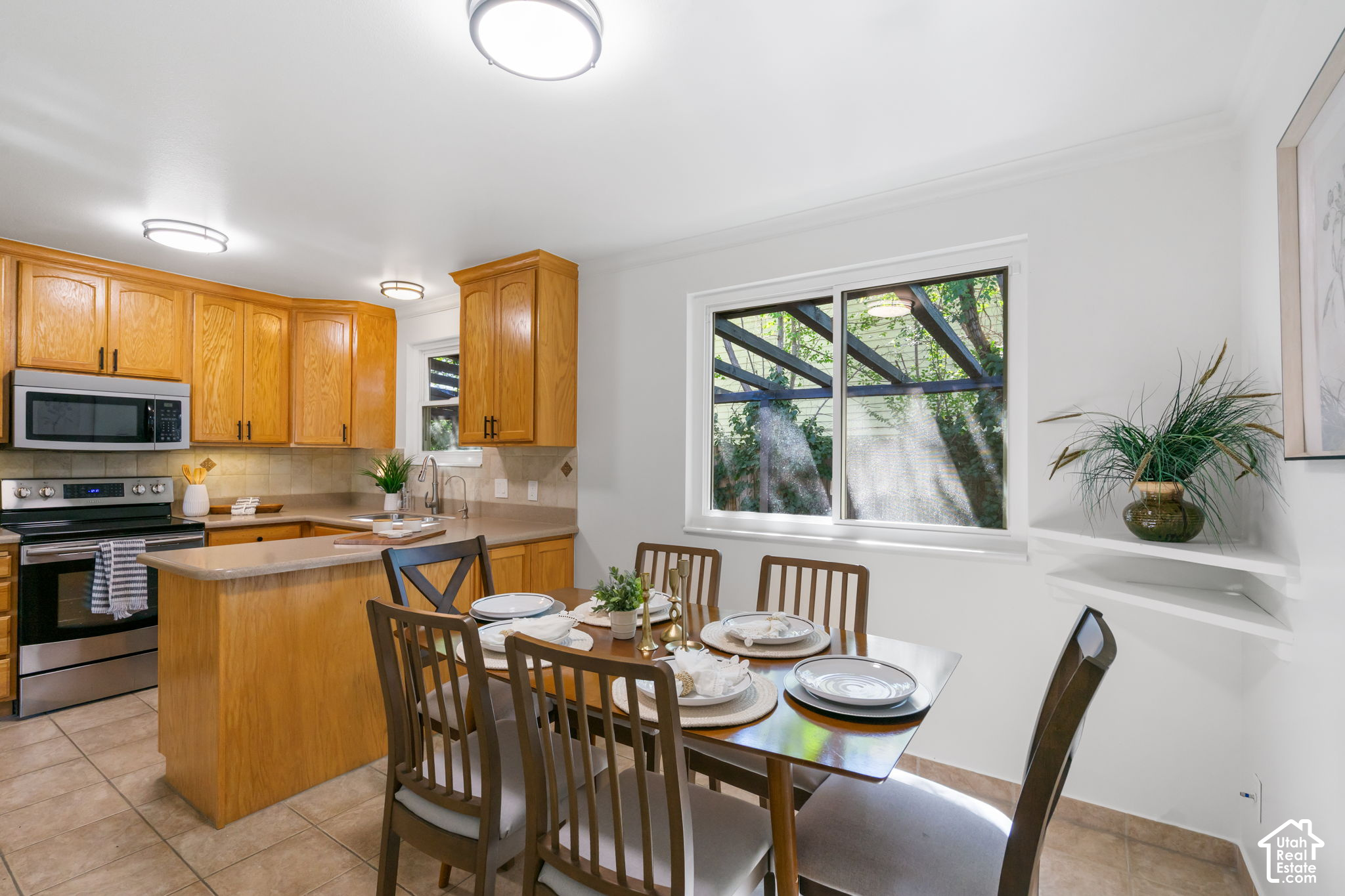 main property photo 5