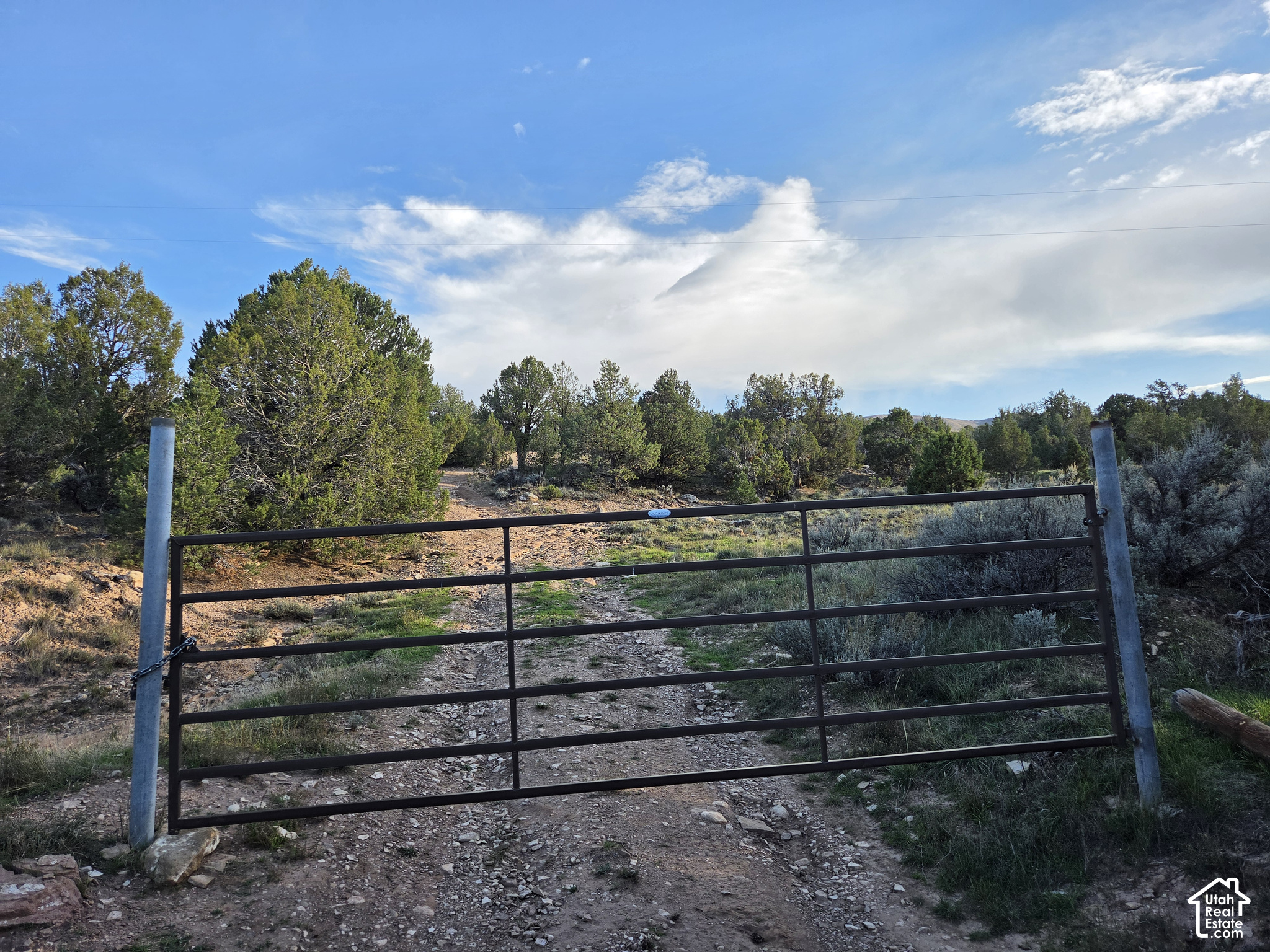 main property photo 30