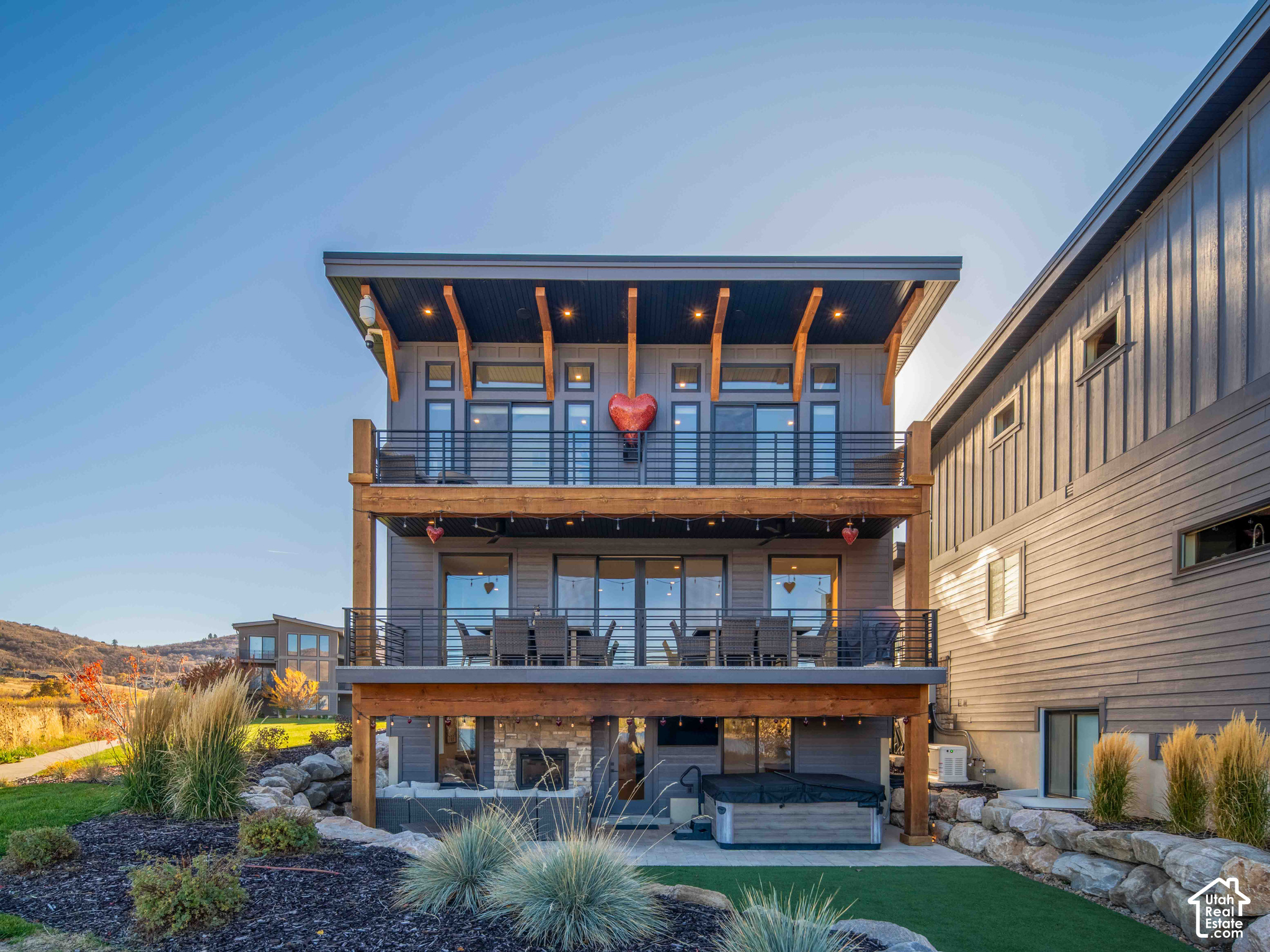 main property photo 80