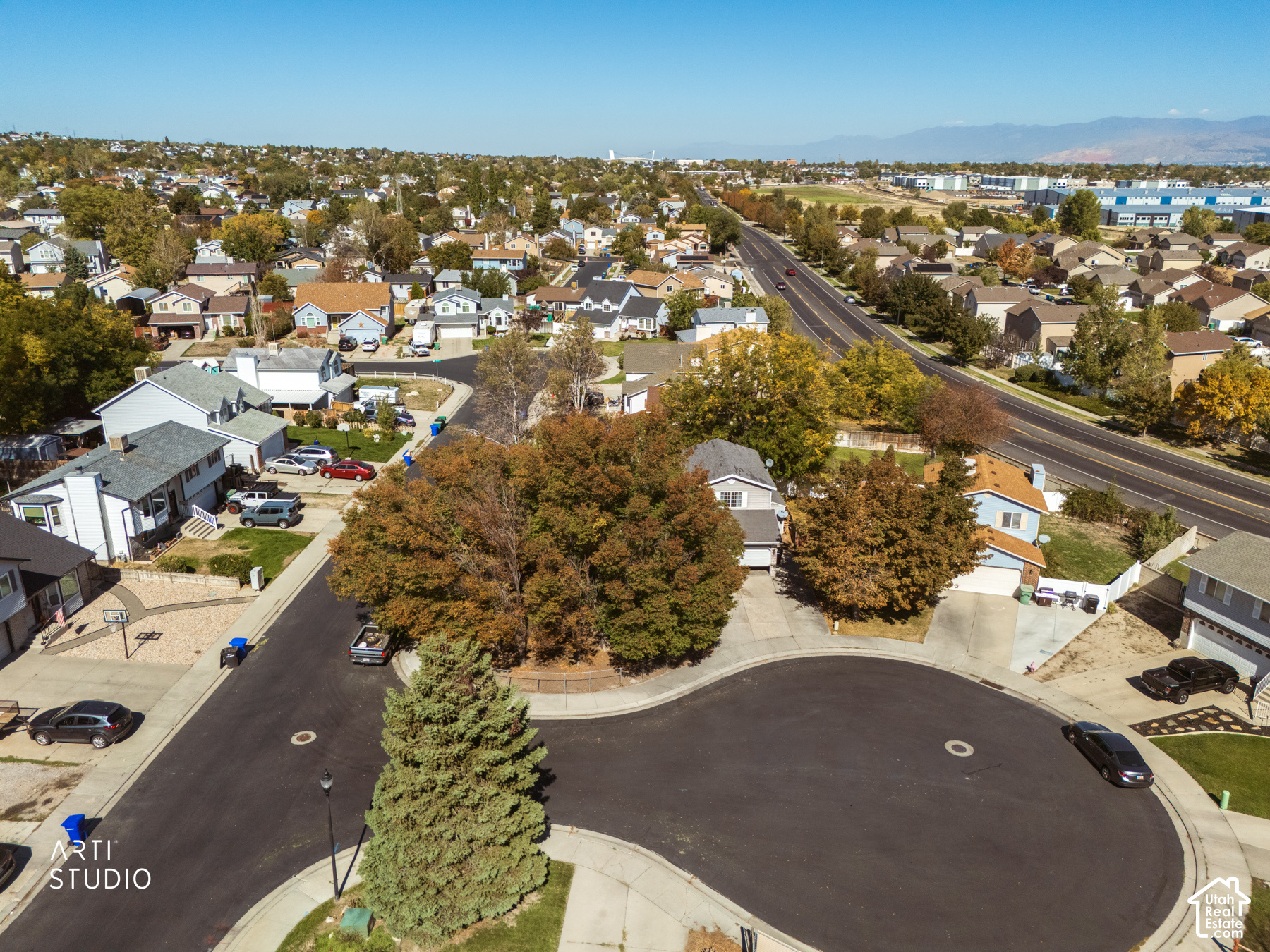 main property photo 37