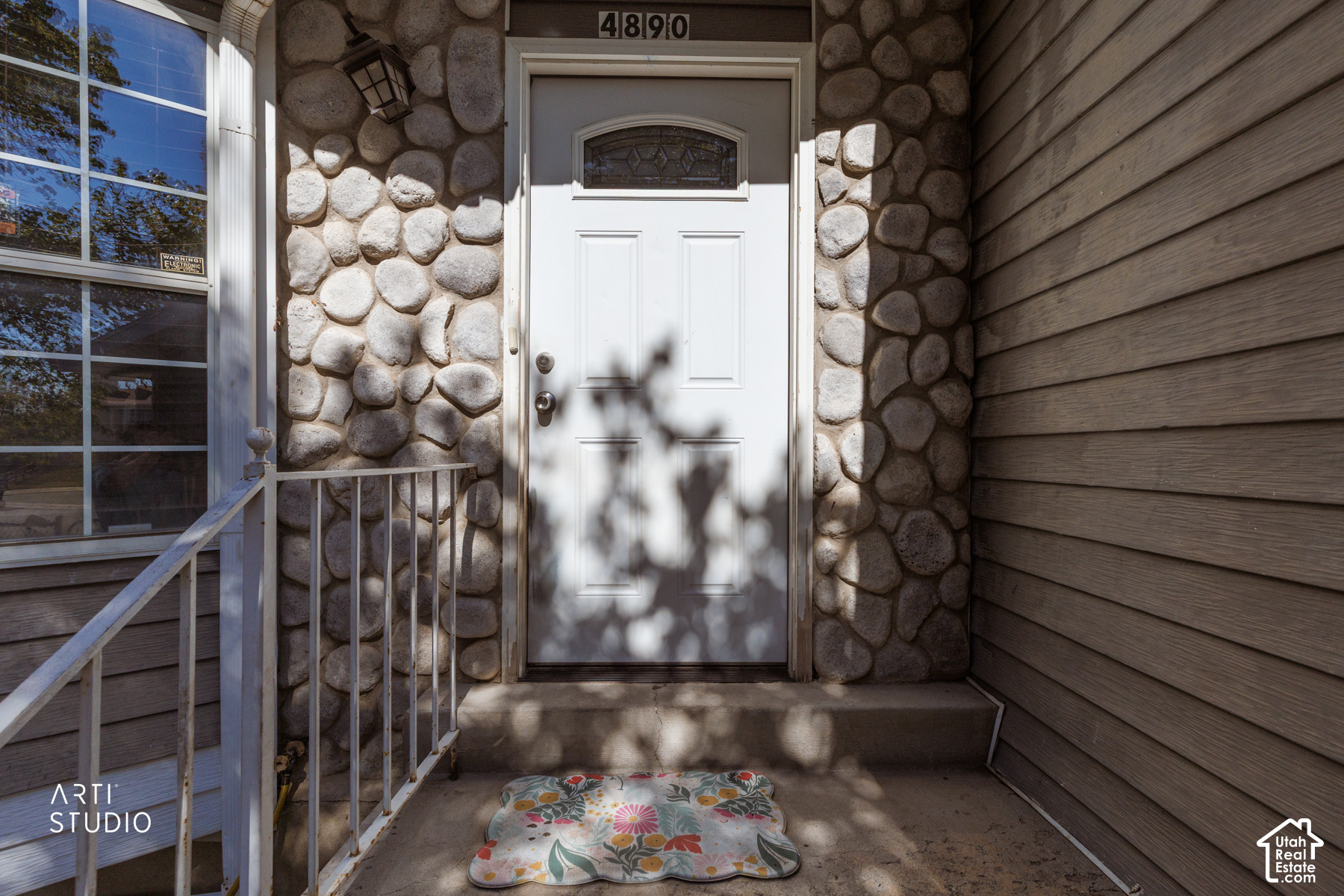 main property photo 6