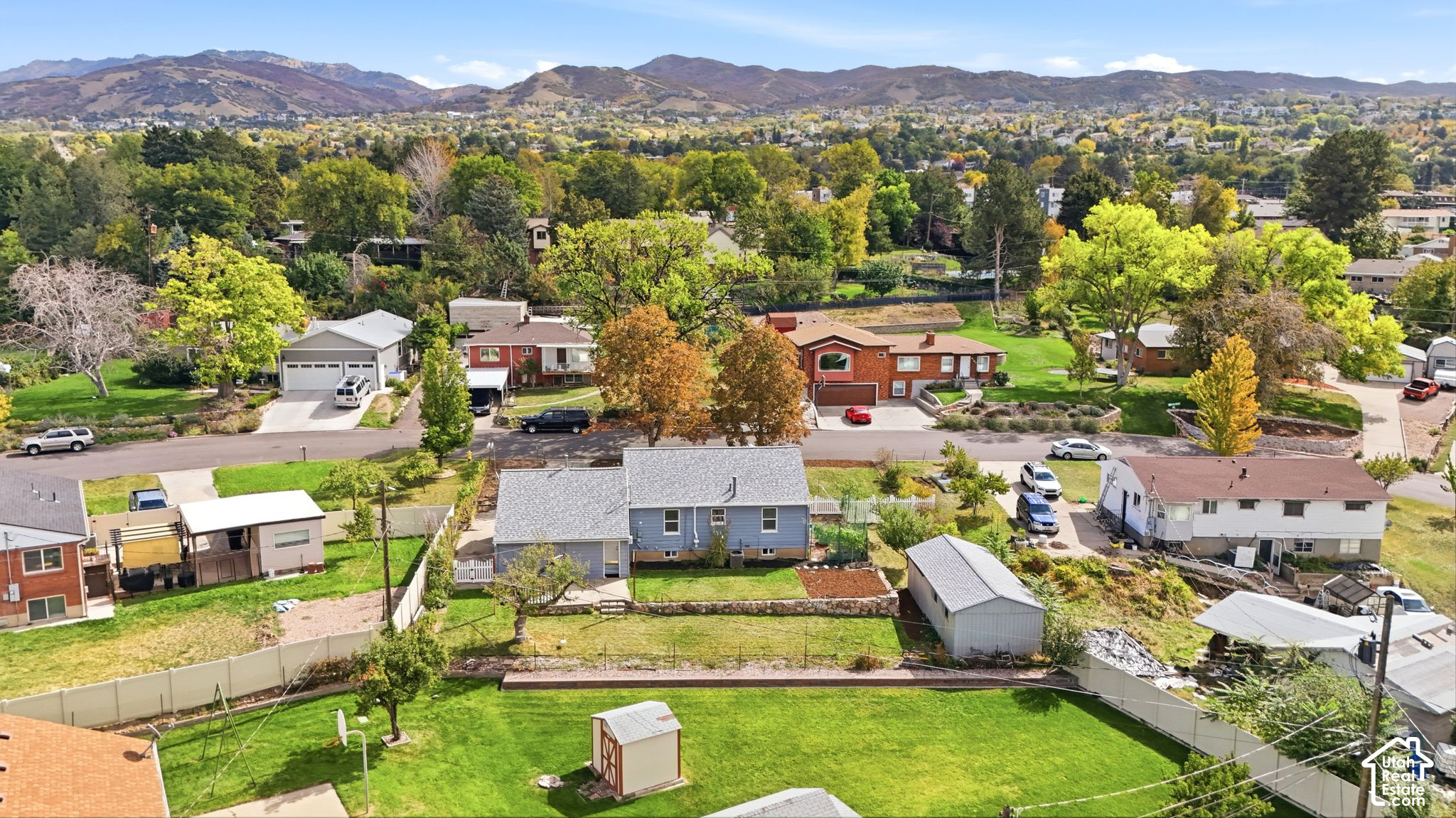 main property photo 30