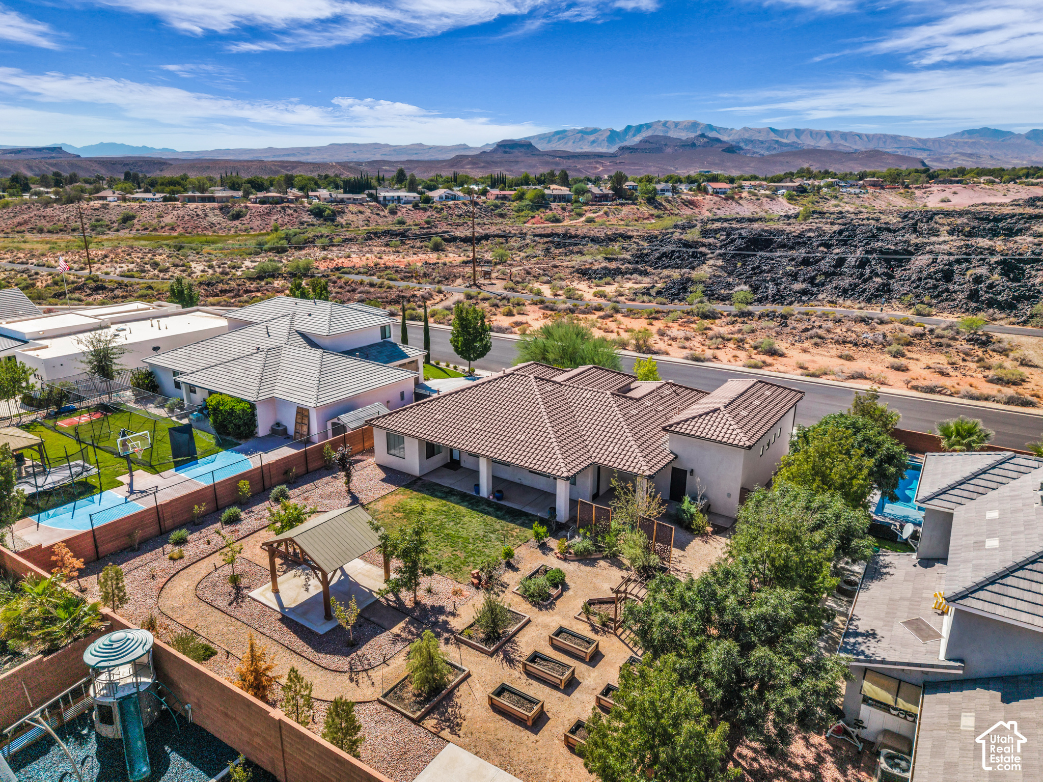 main property photo 34