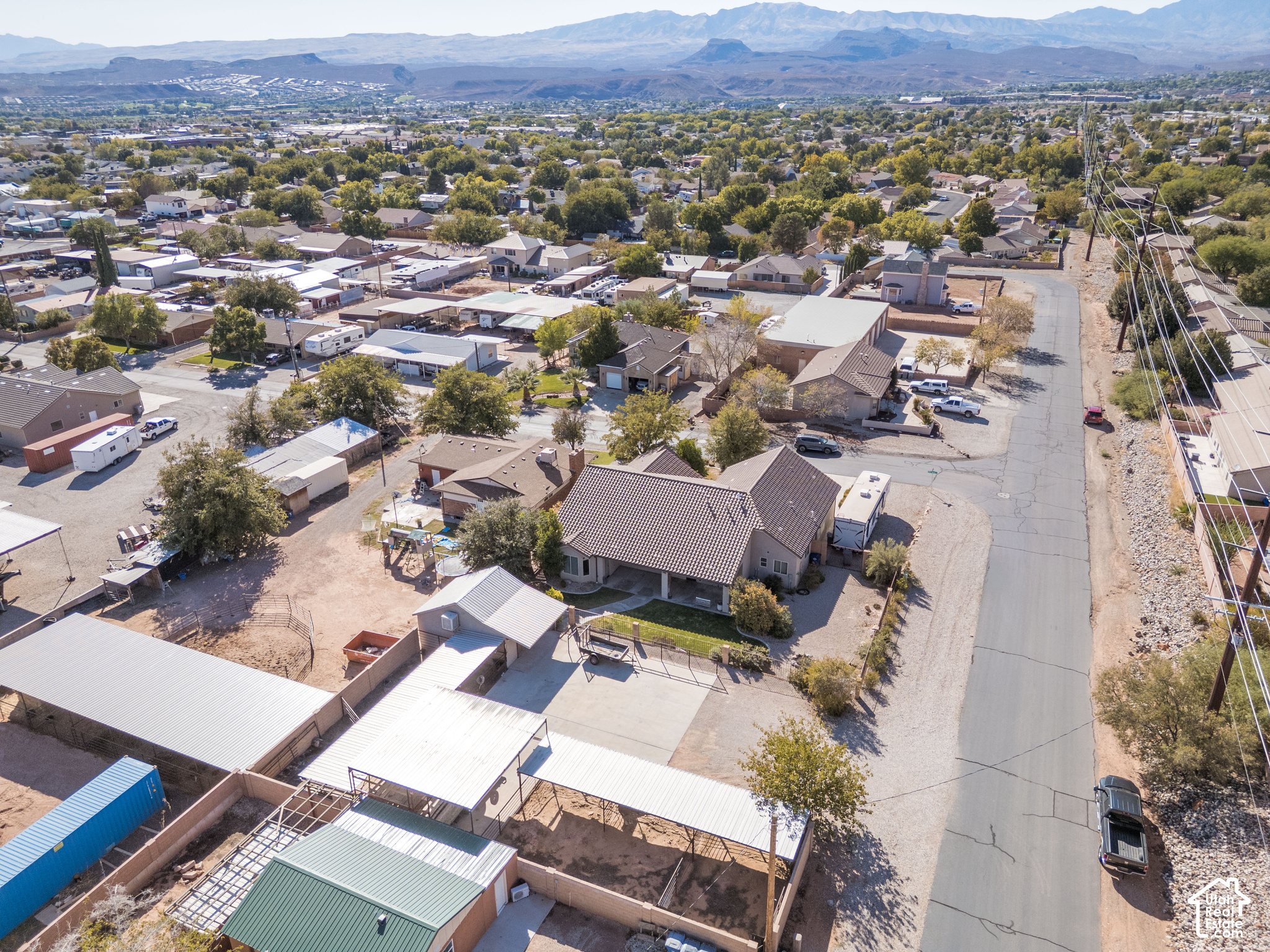 main property photo 35