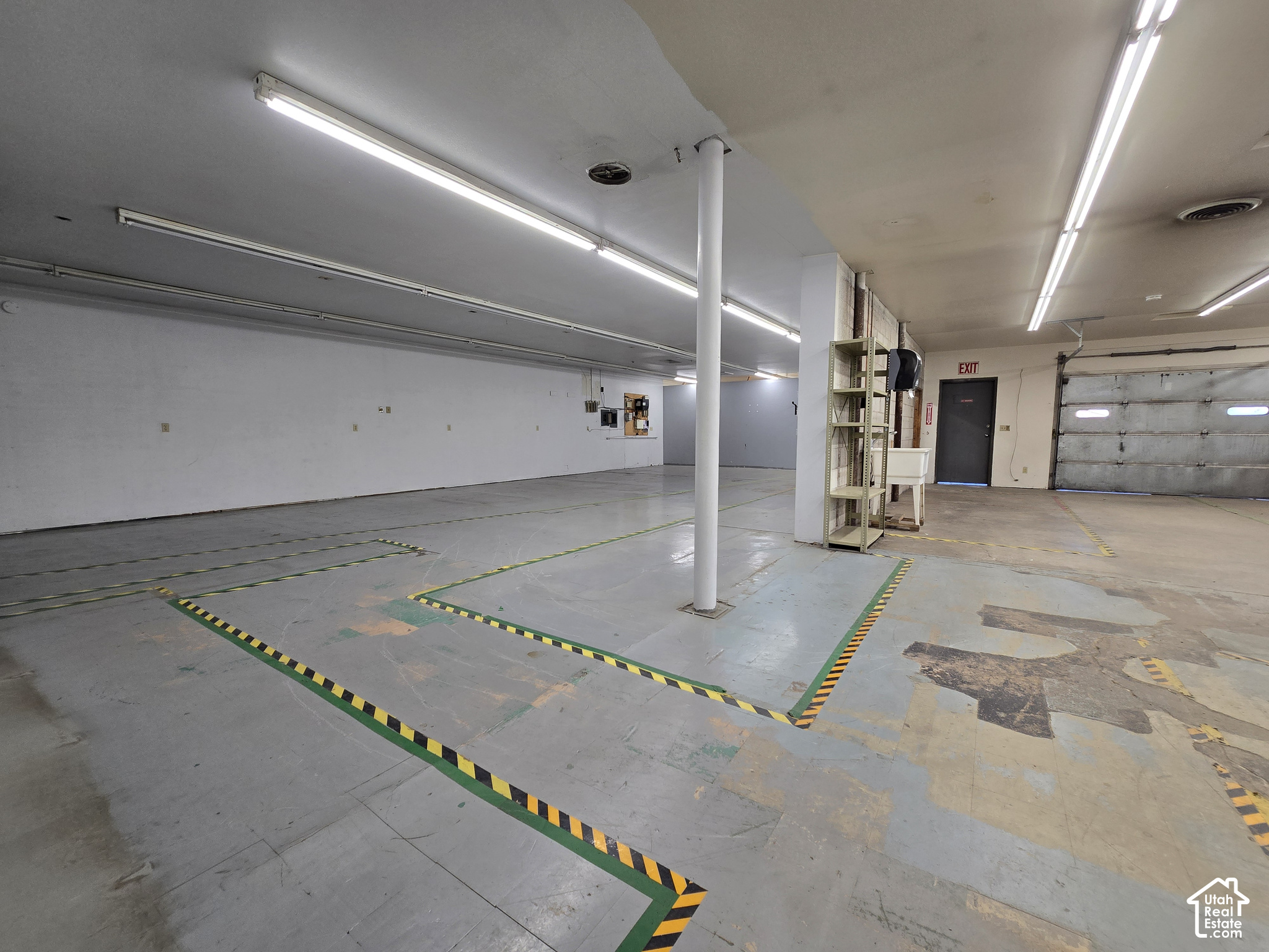 main property photo 15