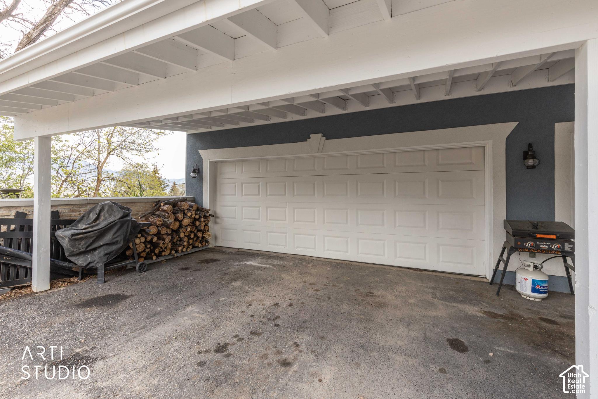 main property photo 54