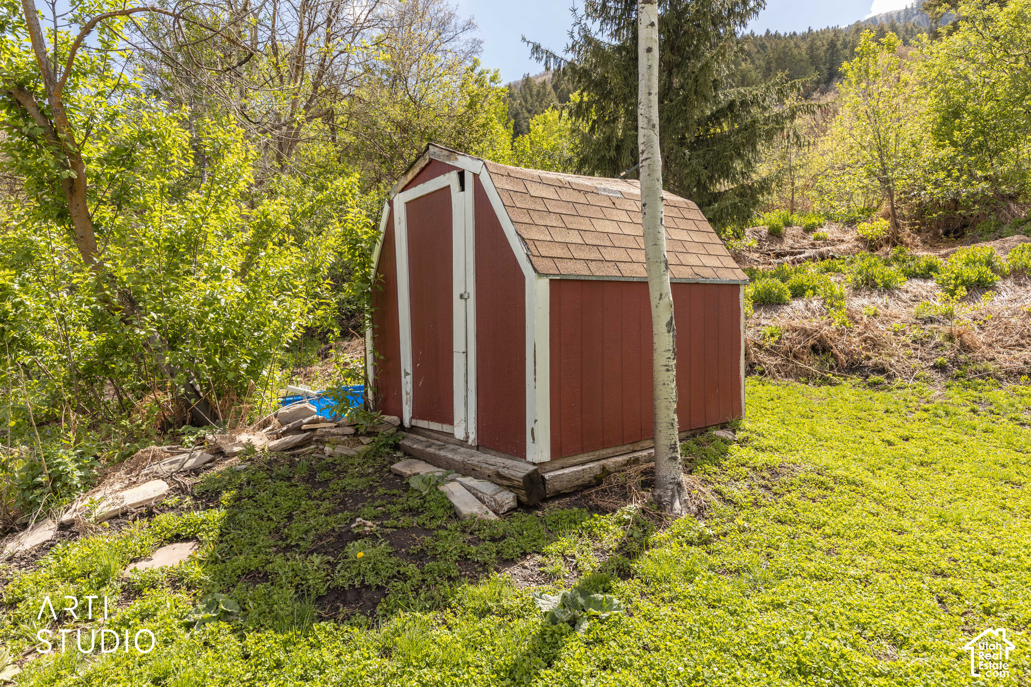 main property photo 59