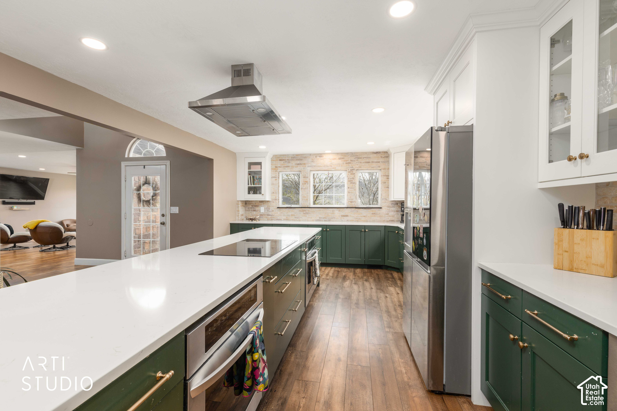 main property photo 7
