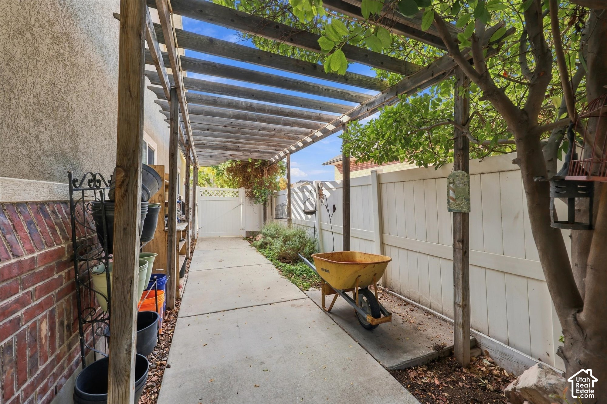 main property photo 53