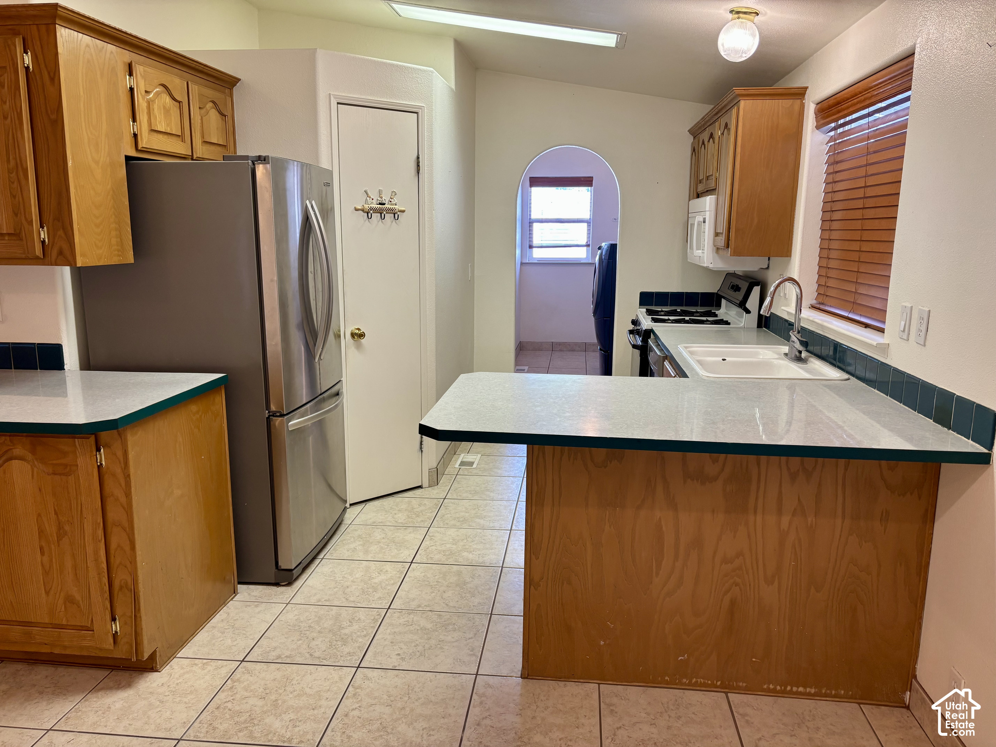 main property photo 5