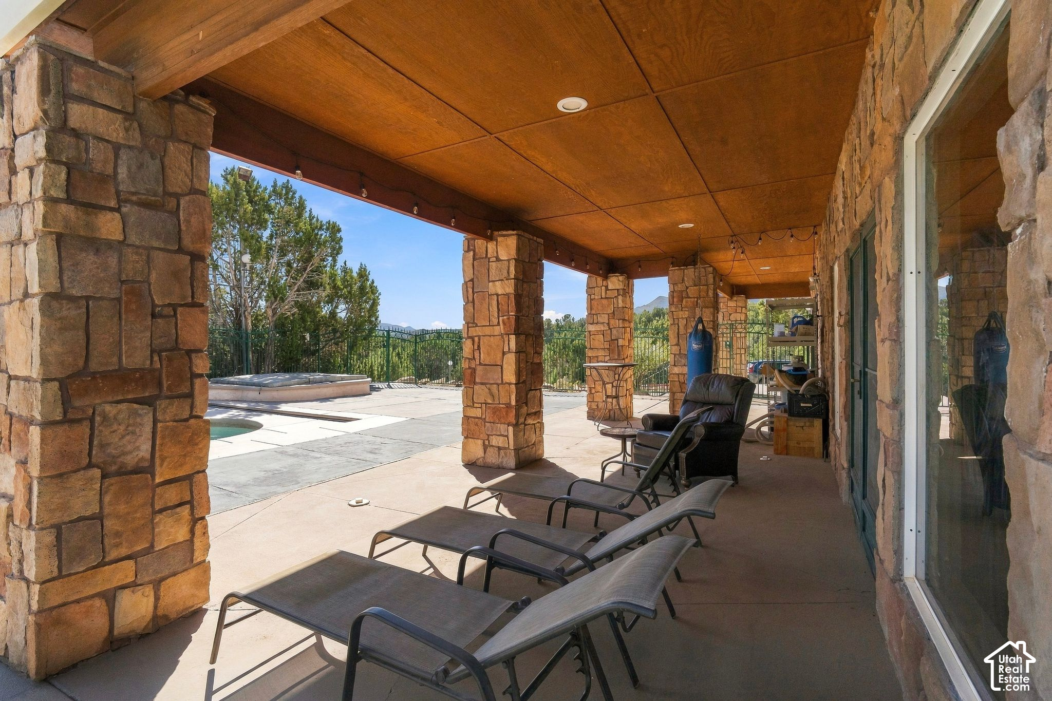 main property photo 53