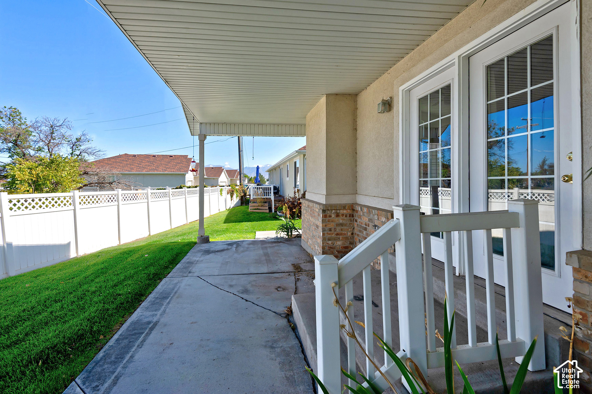 main property photo 35
