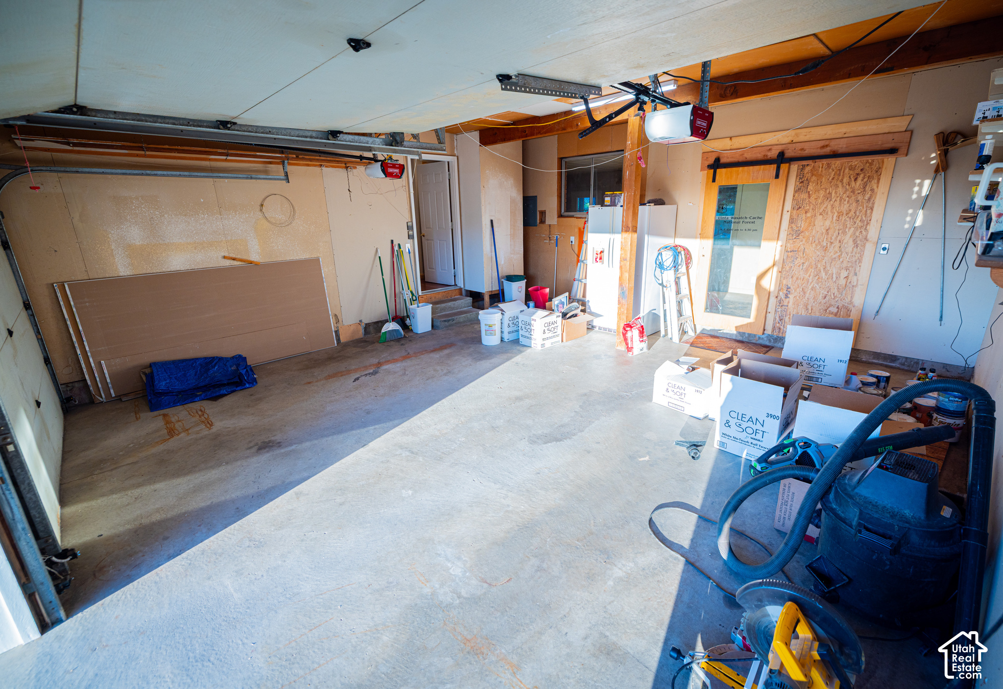 main property photo 47