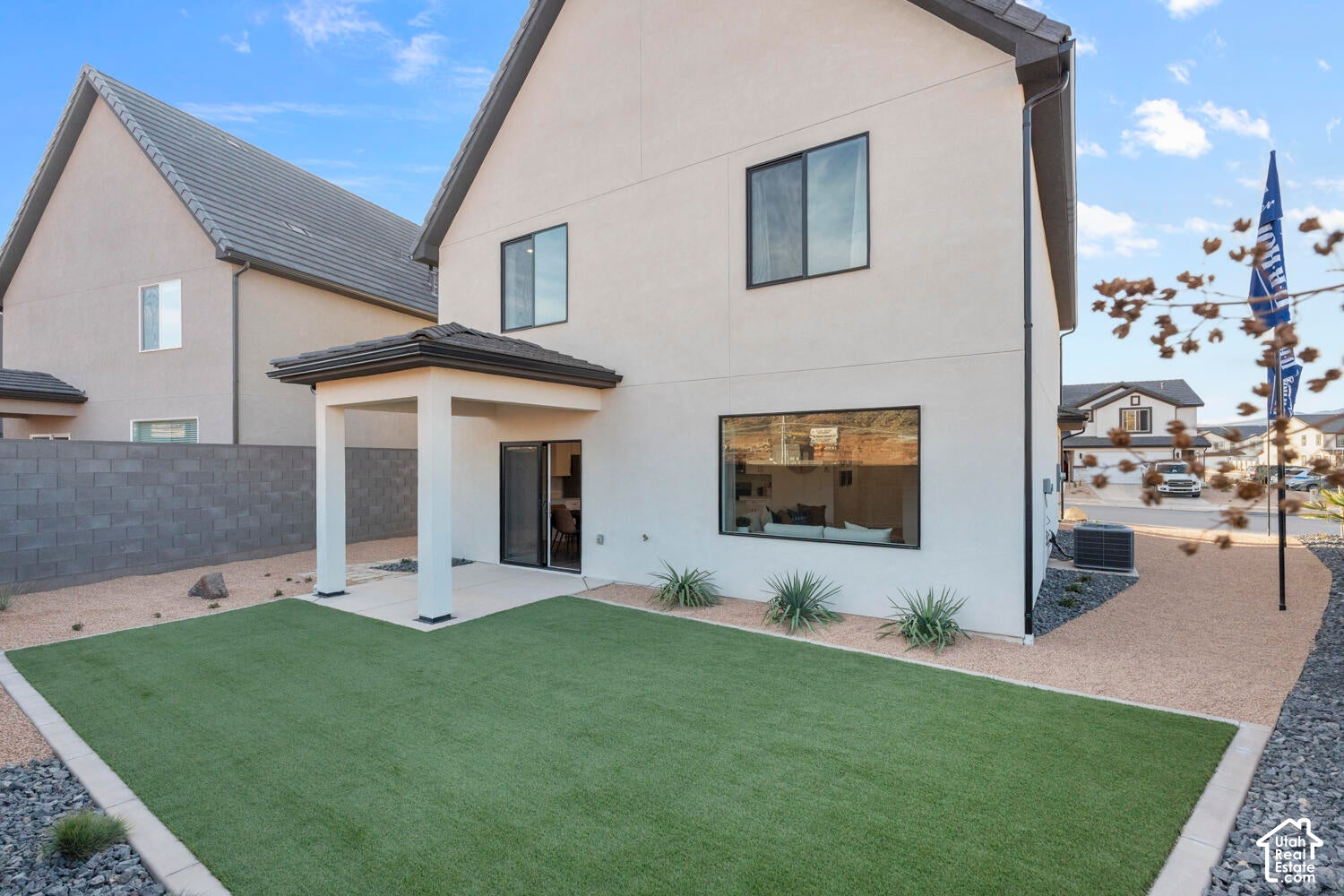 main property photo 35