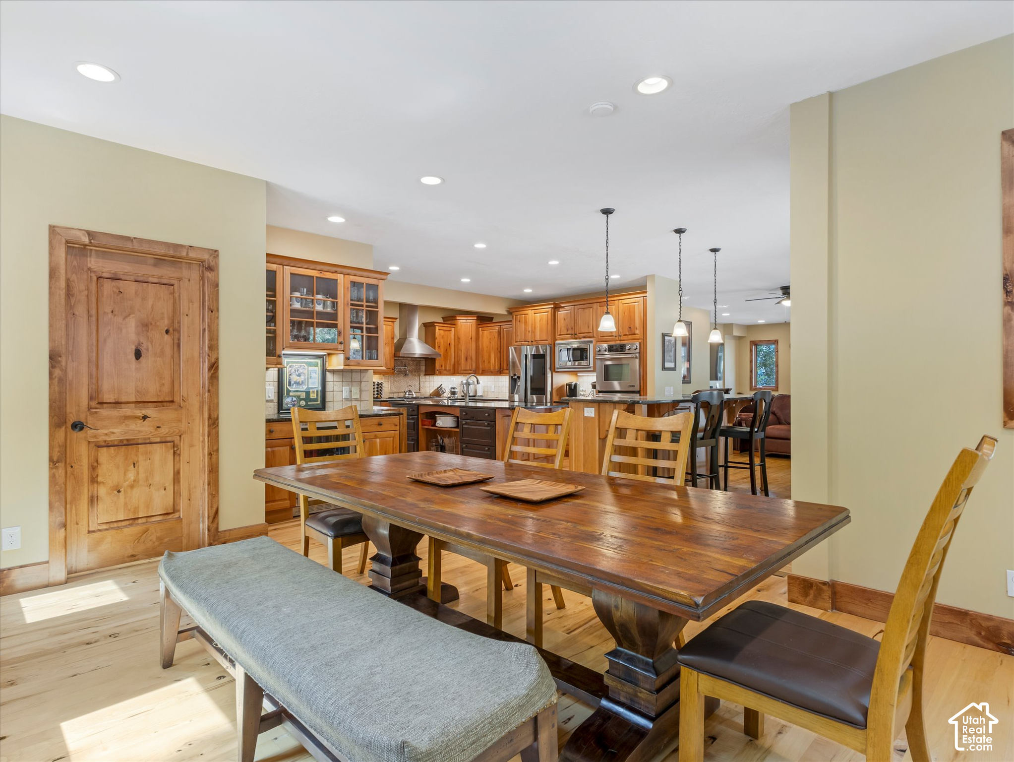 main property photo 13
