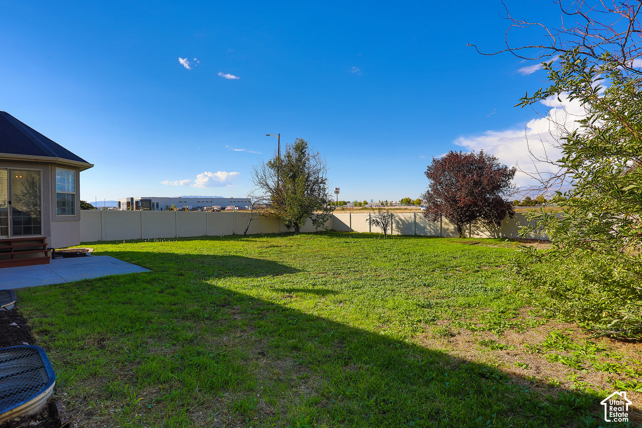 main property photo 19