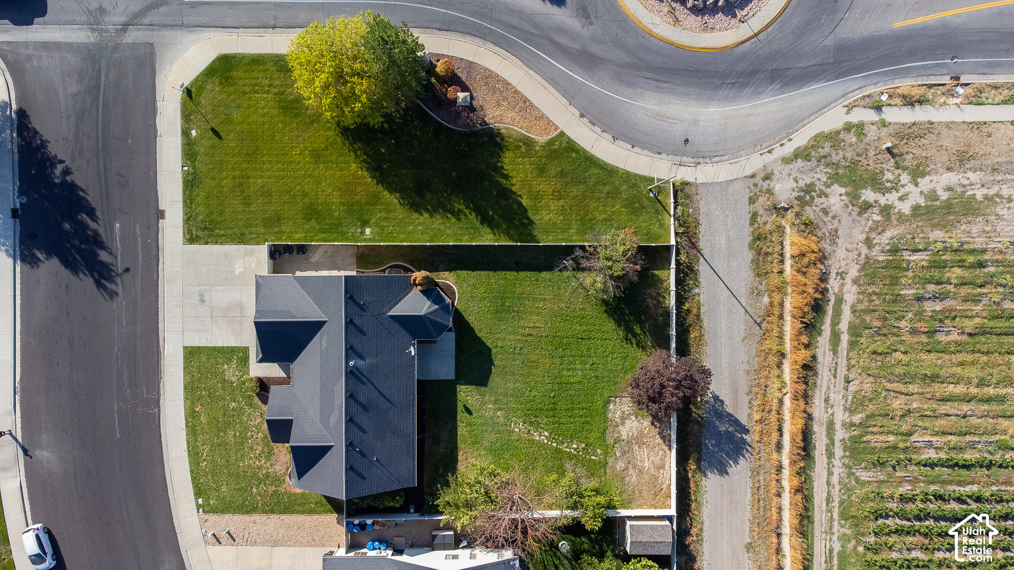main property photo 20