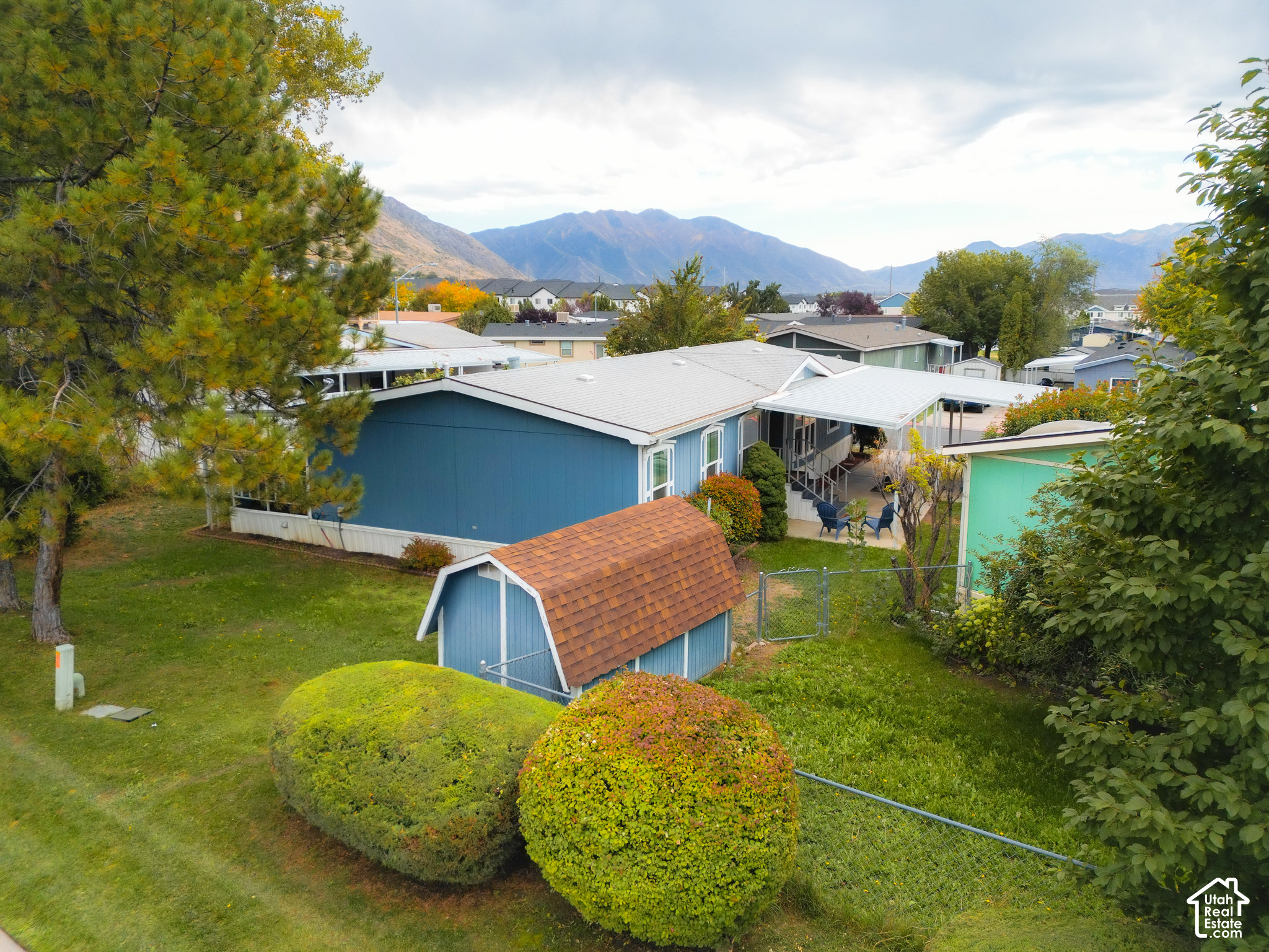 main property photo 40