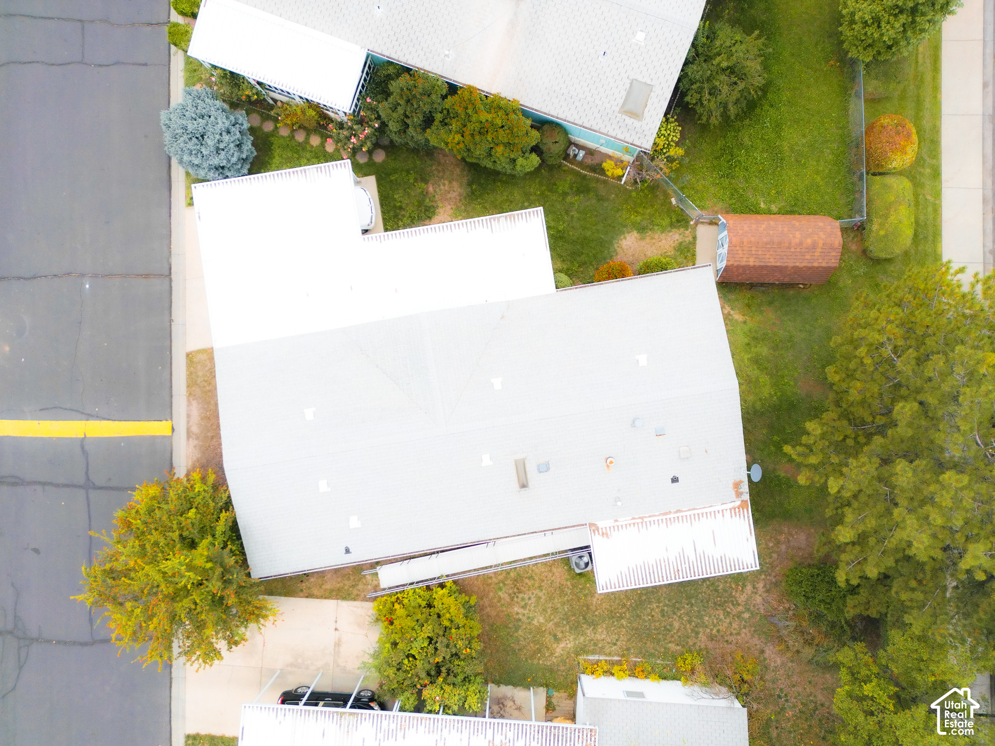 main property photo 41