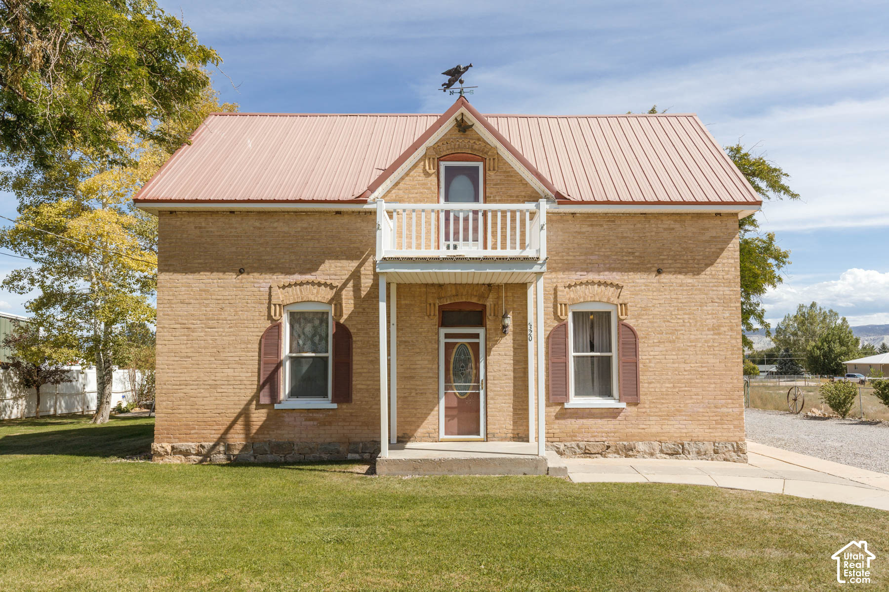 main property photo 3