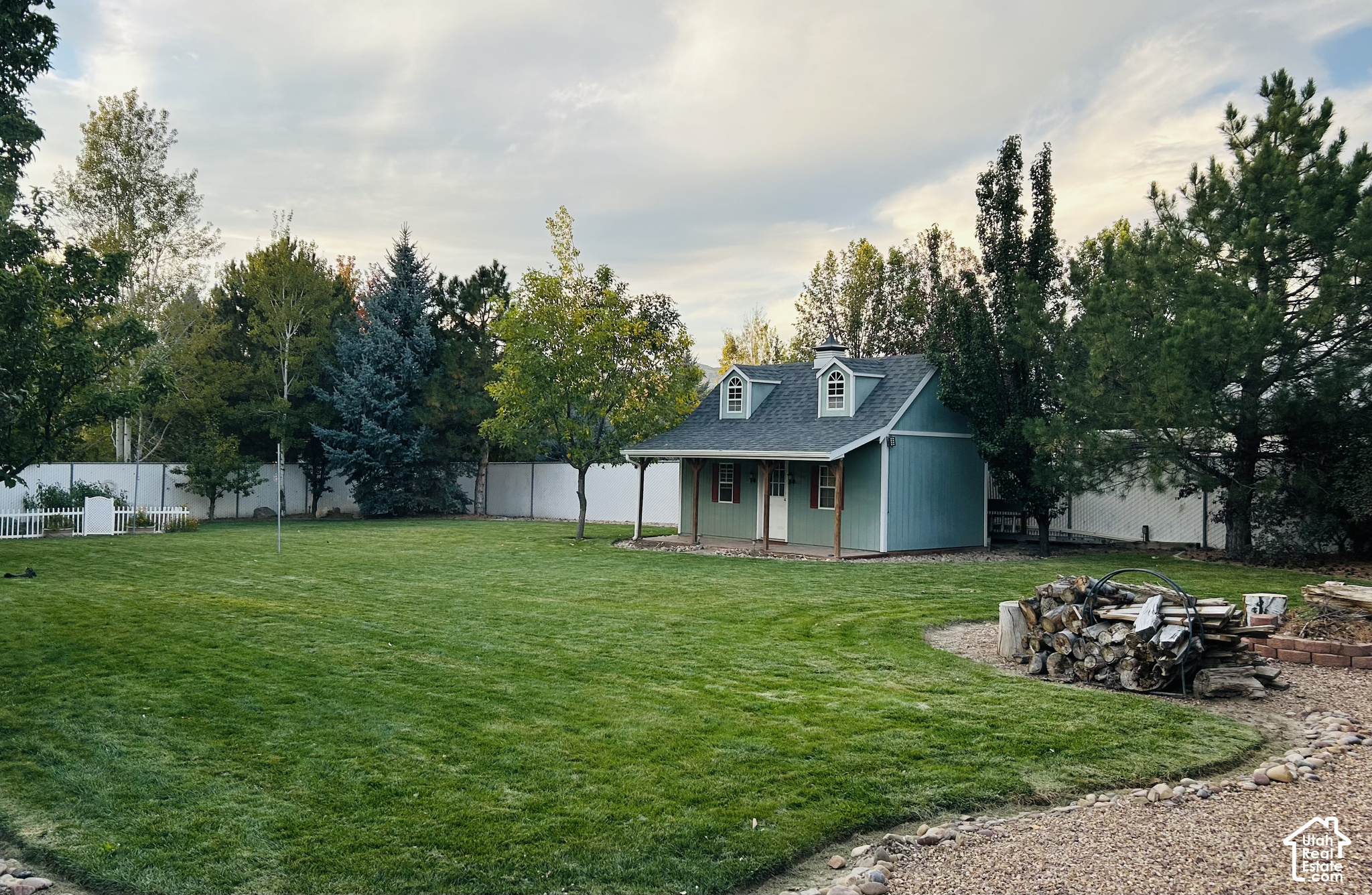main property photo 43