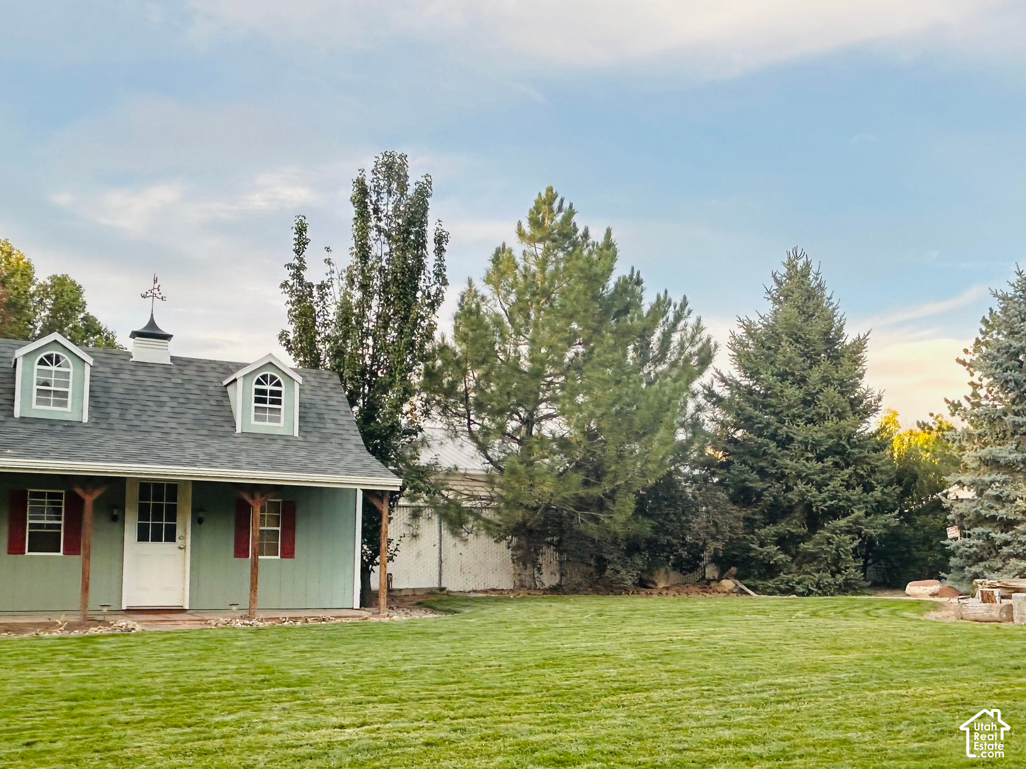 main property photo 9