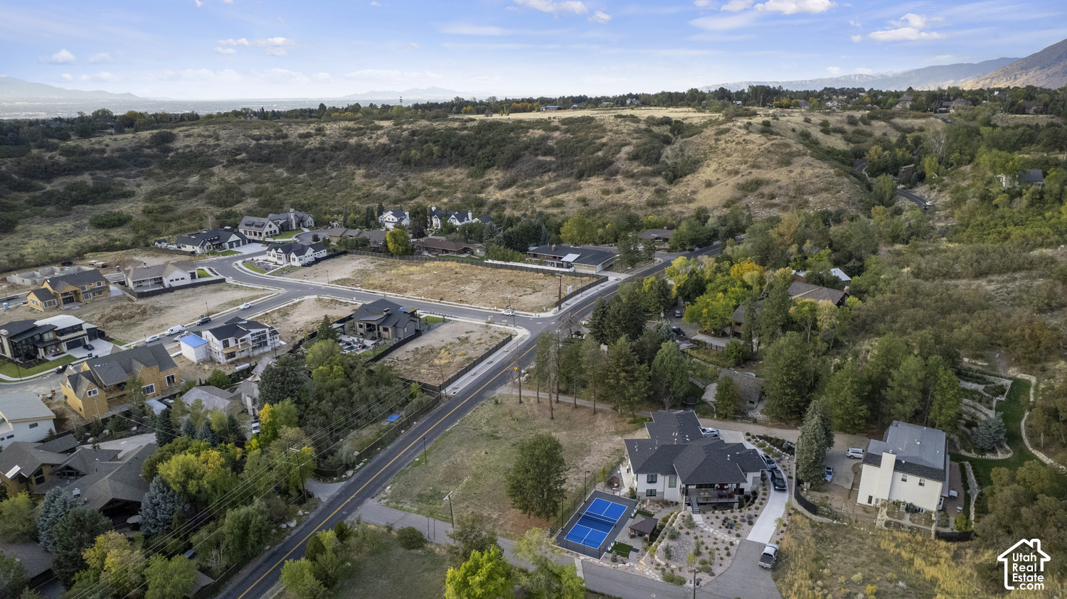 main property photo 9
