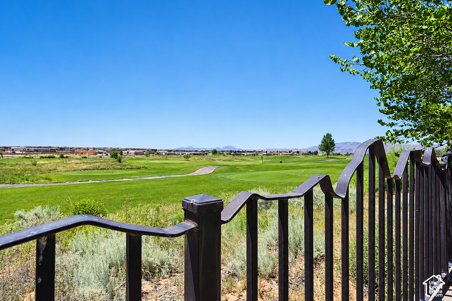main property photo 37