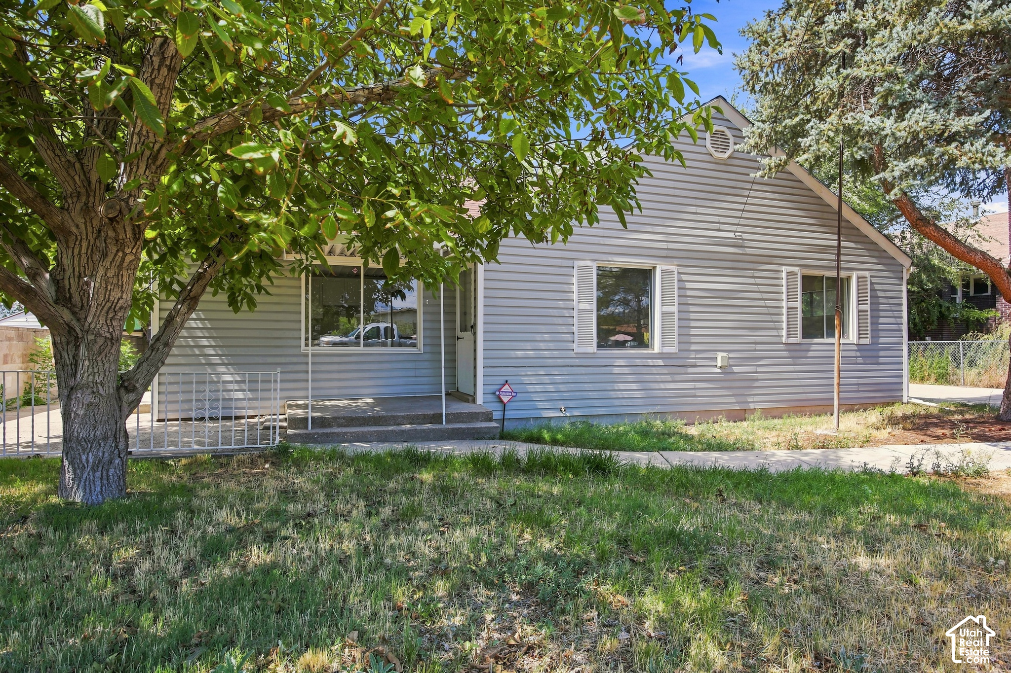 main property photo 2
