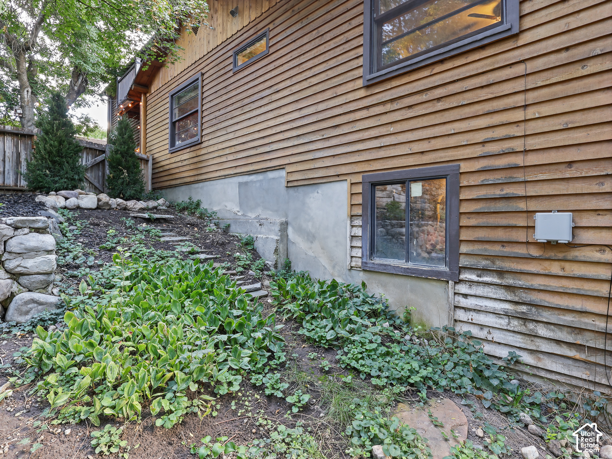 main property photo 74