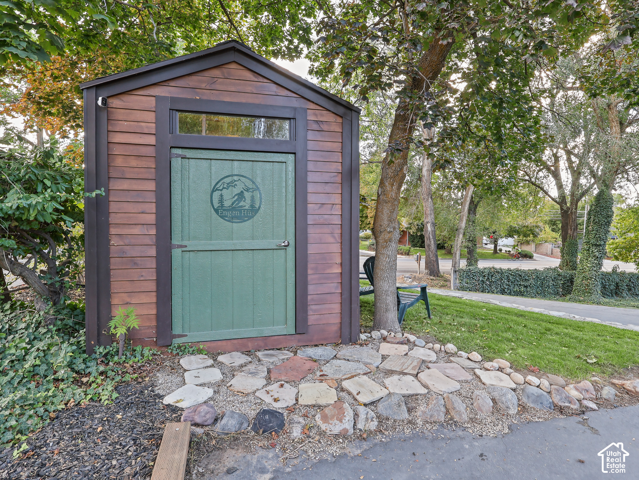main property photo 85