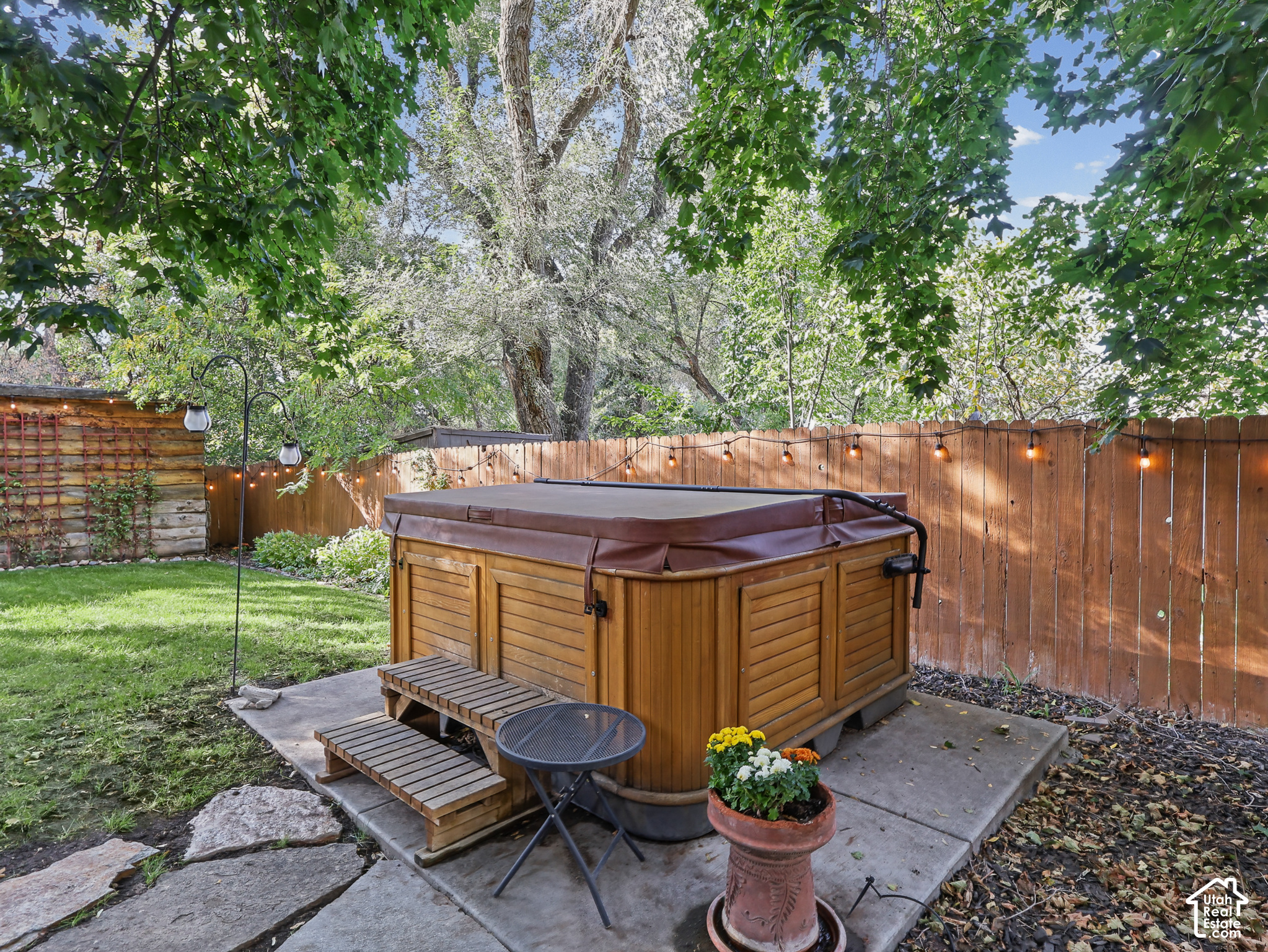 main property photo 94
