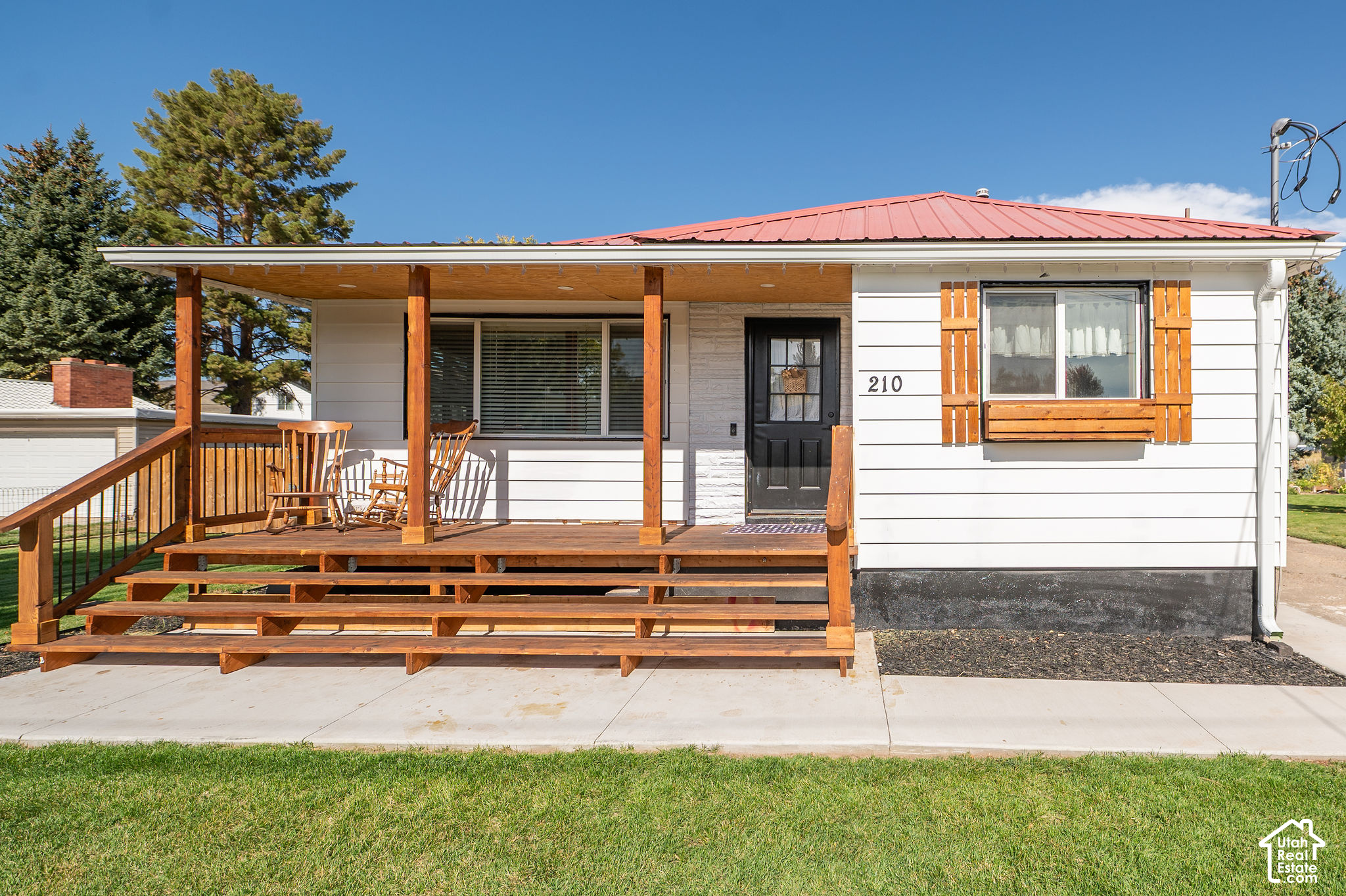 main property photo 4