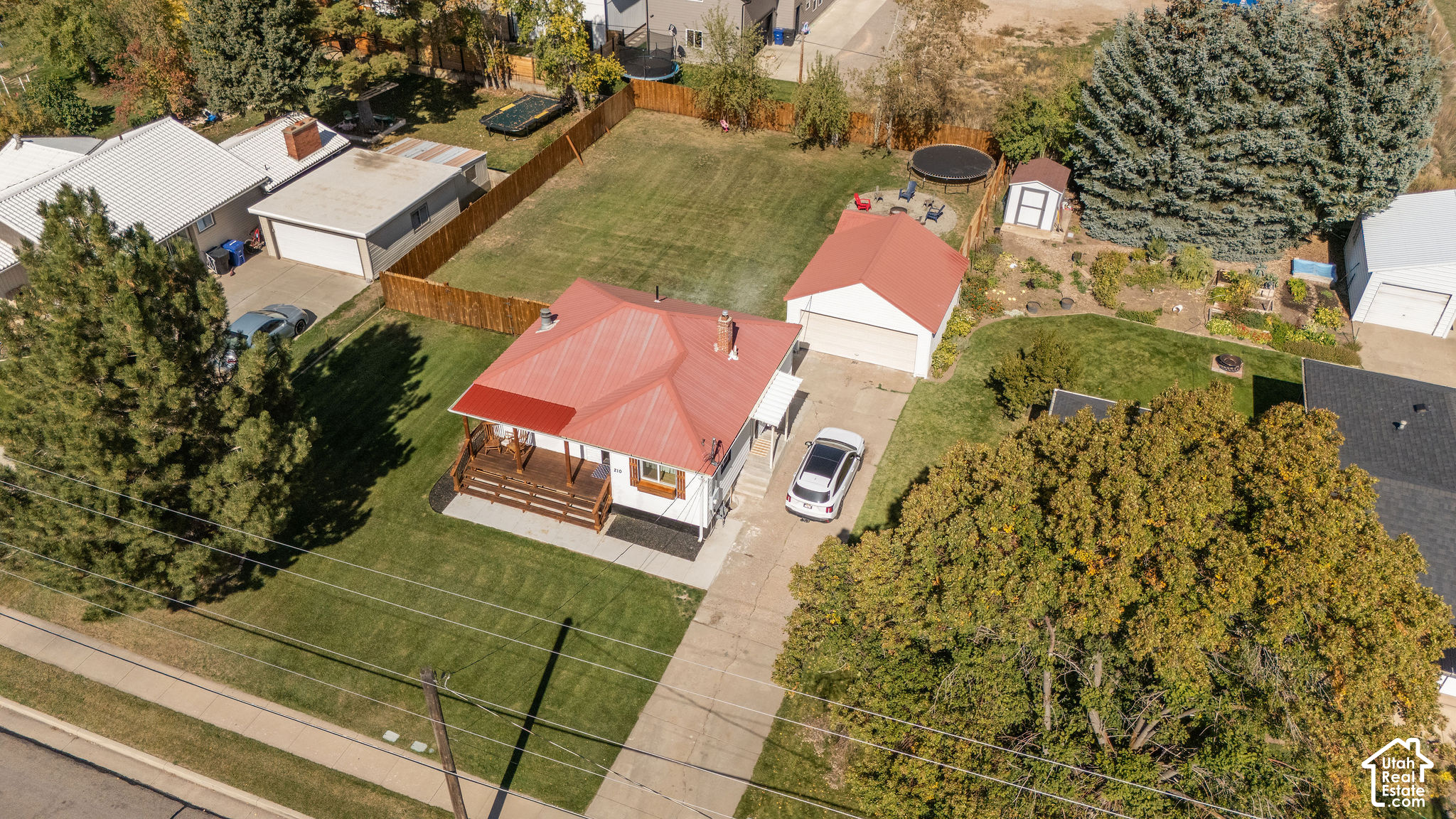 main property photo 42