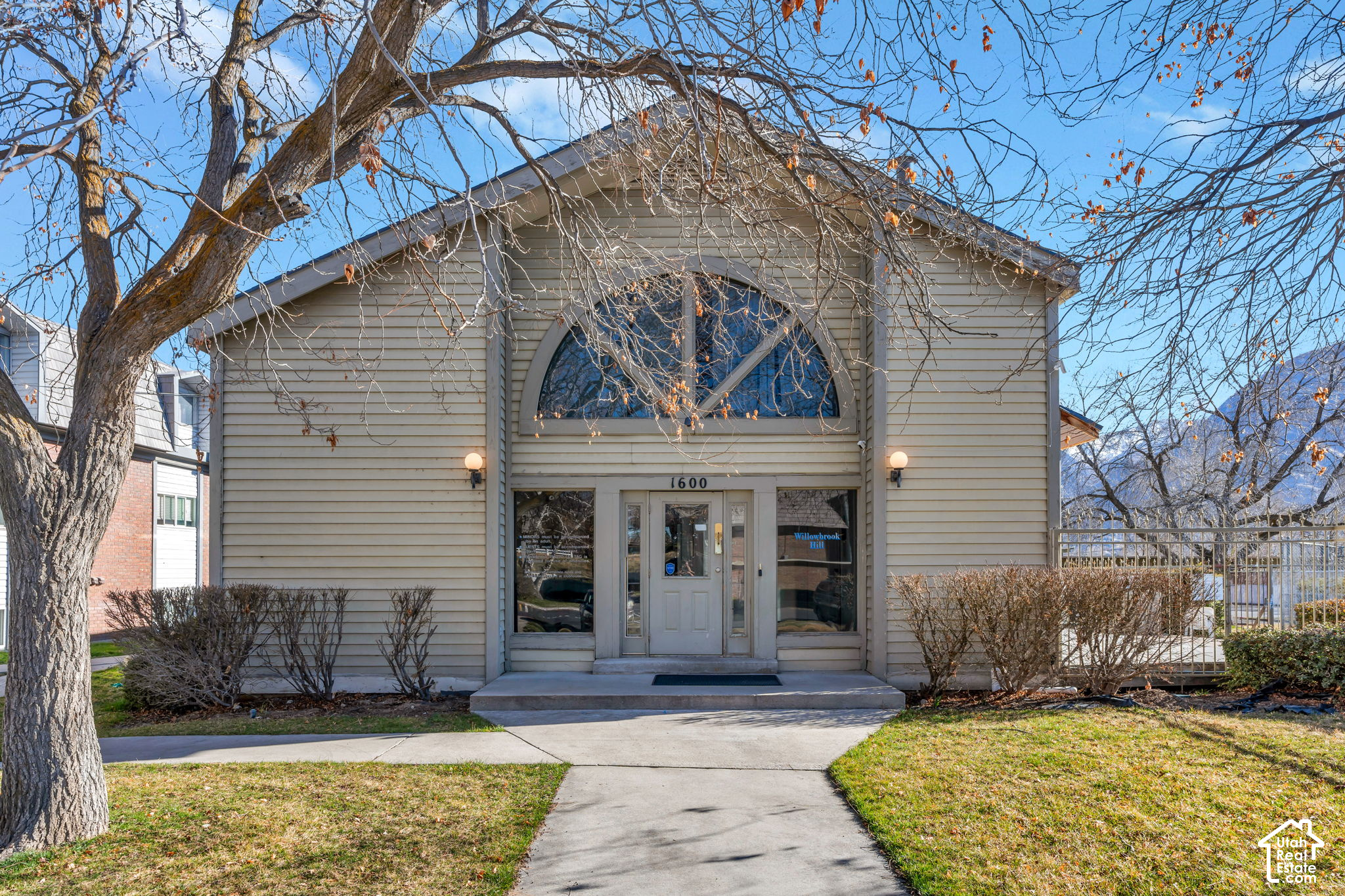 main property photo 17