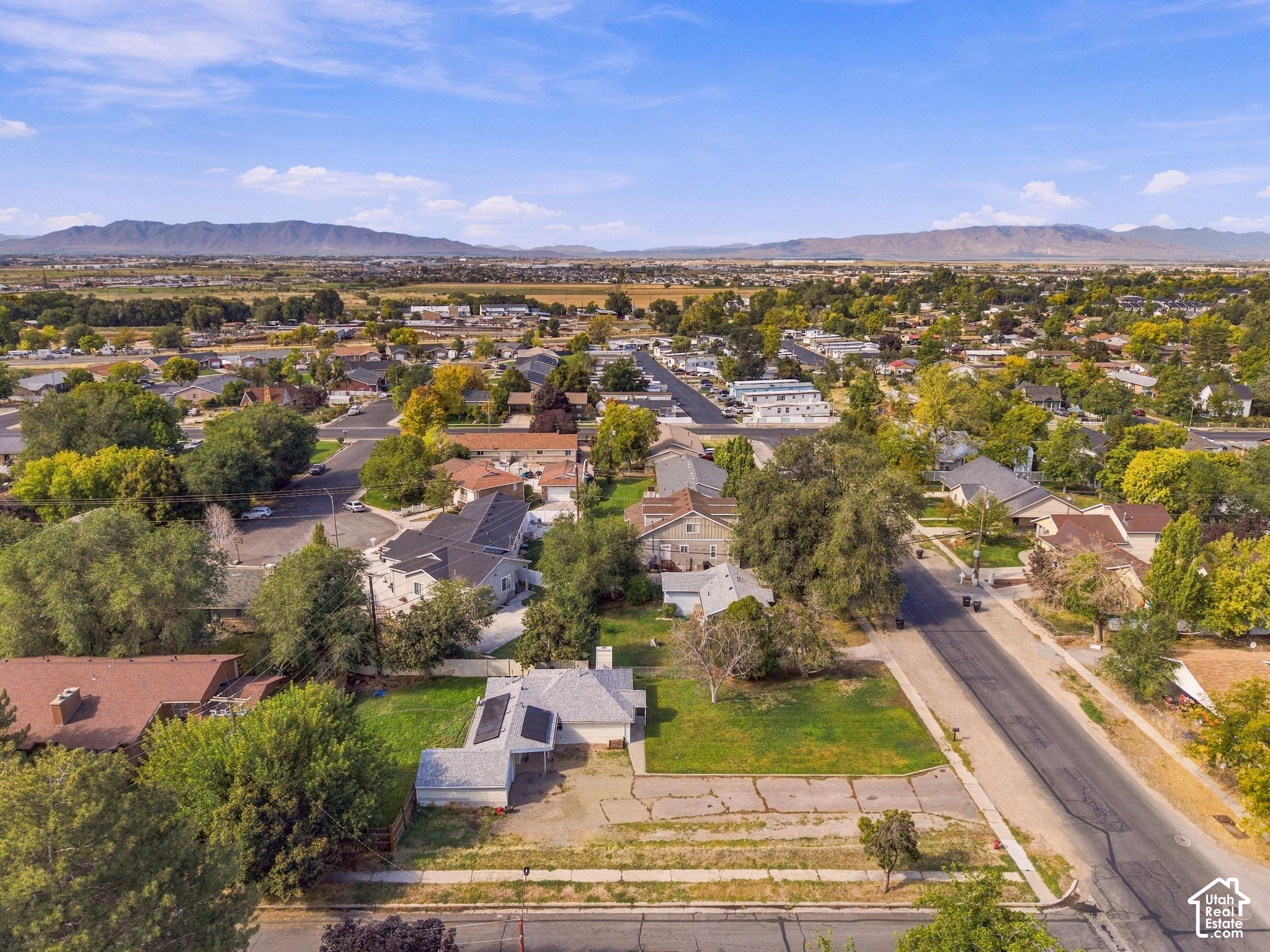 main property photo 22