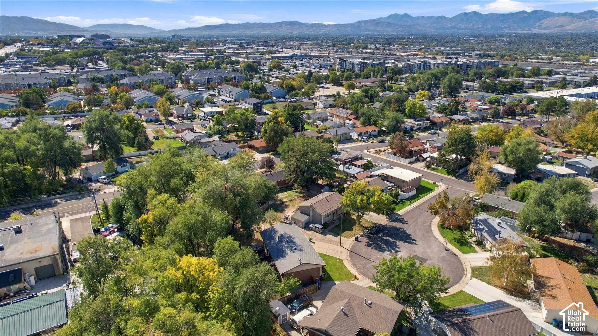 main property photo 40