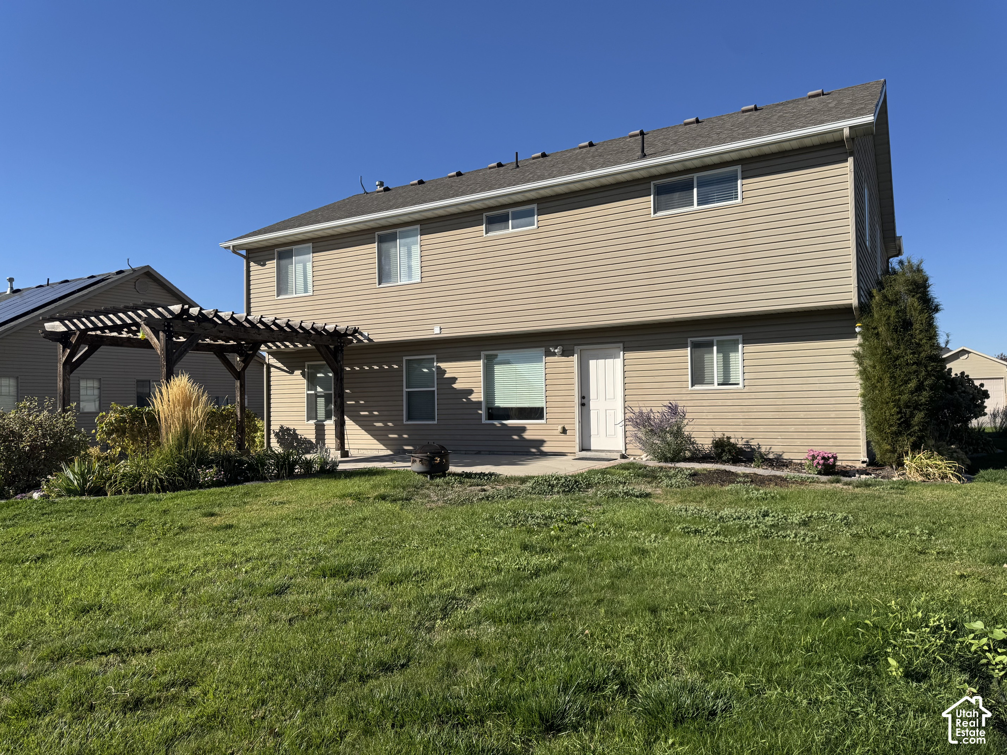 main property photo 44