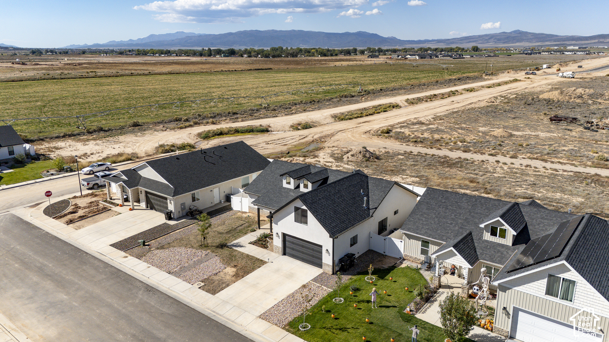 main property photo 50