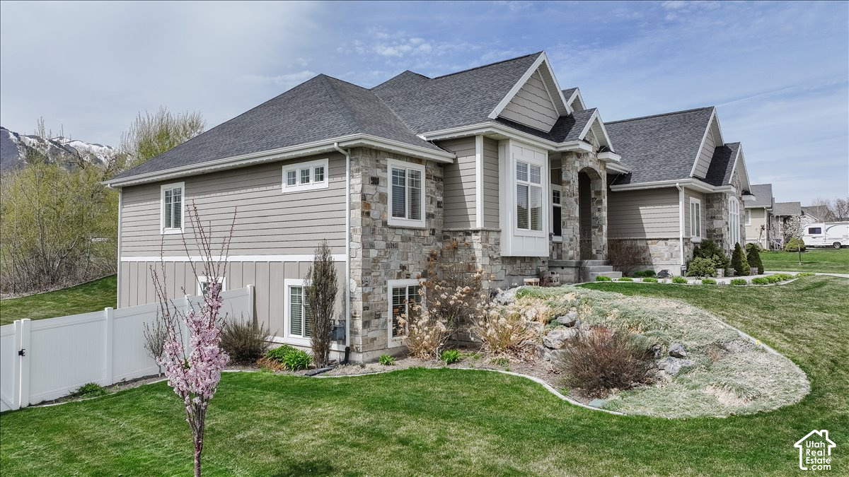 main property photo 13