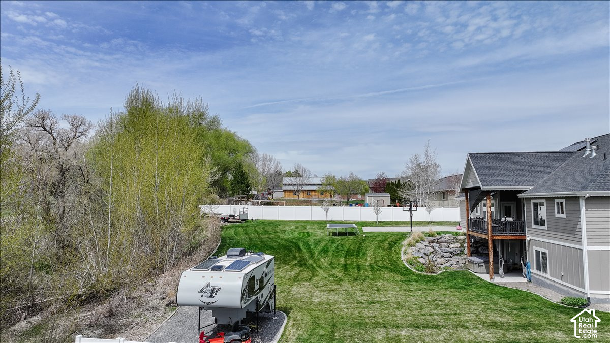 main property photo 15
