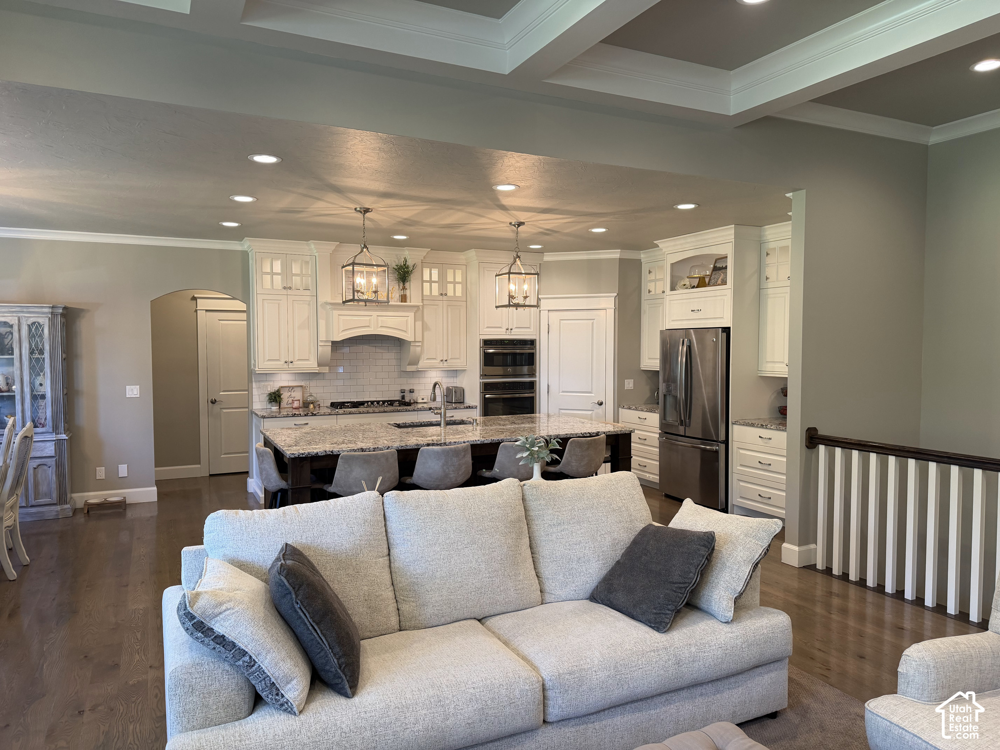 main property photo 79