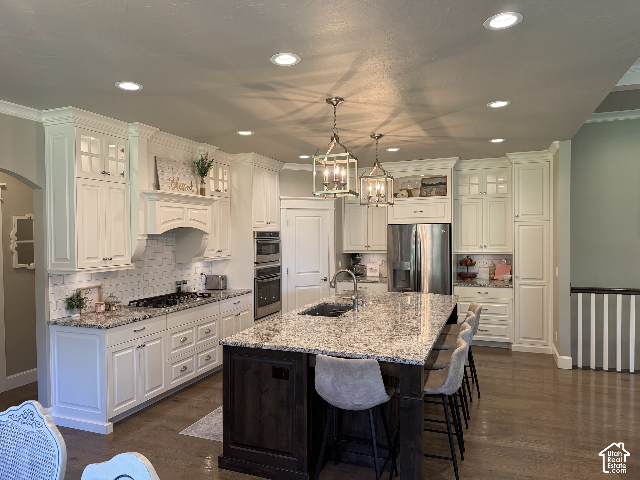 main property photo 80