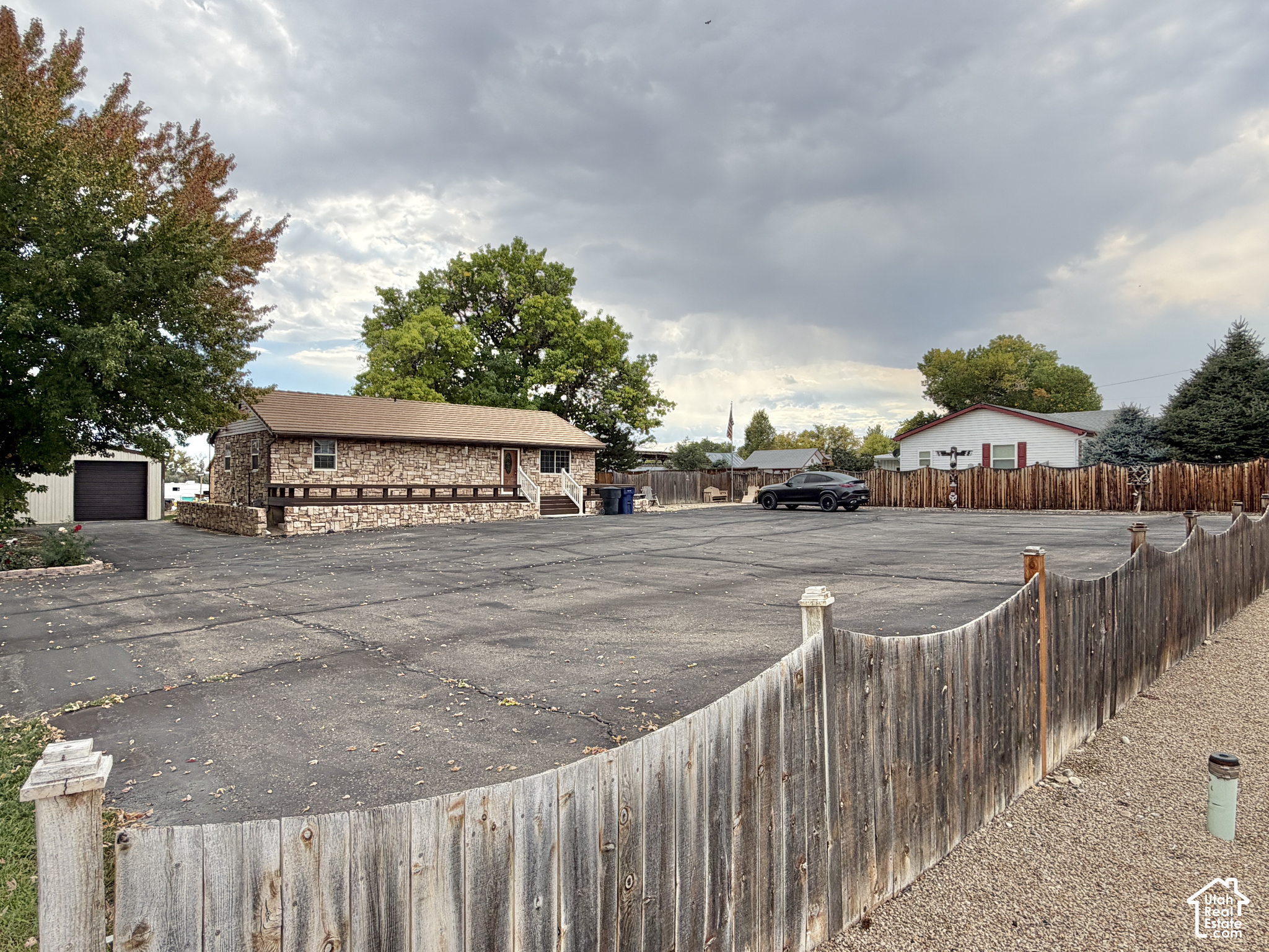 main property photo 48