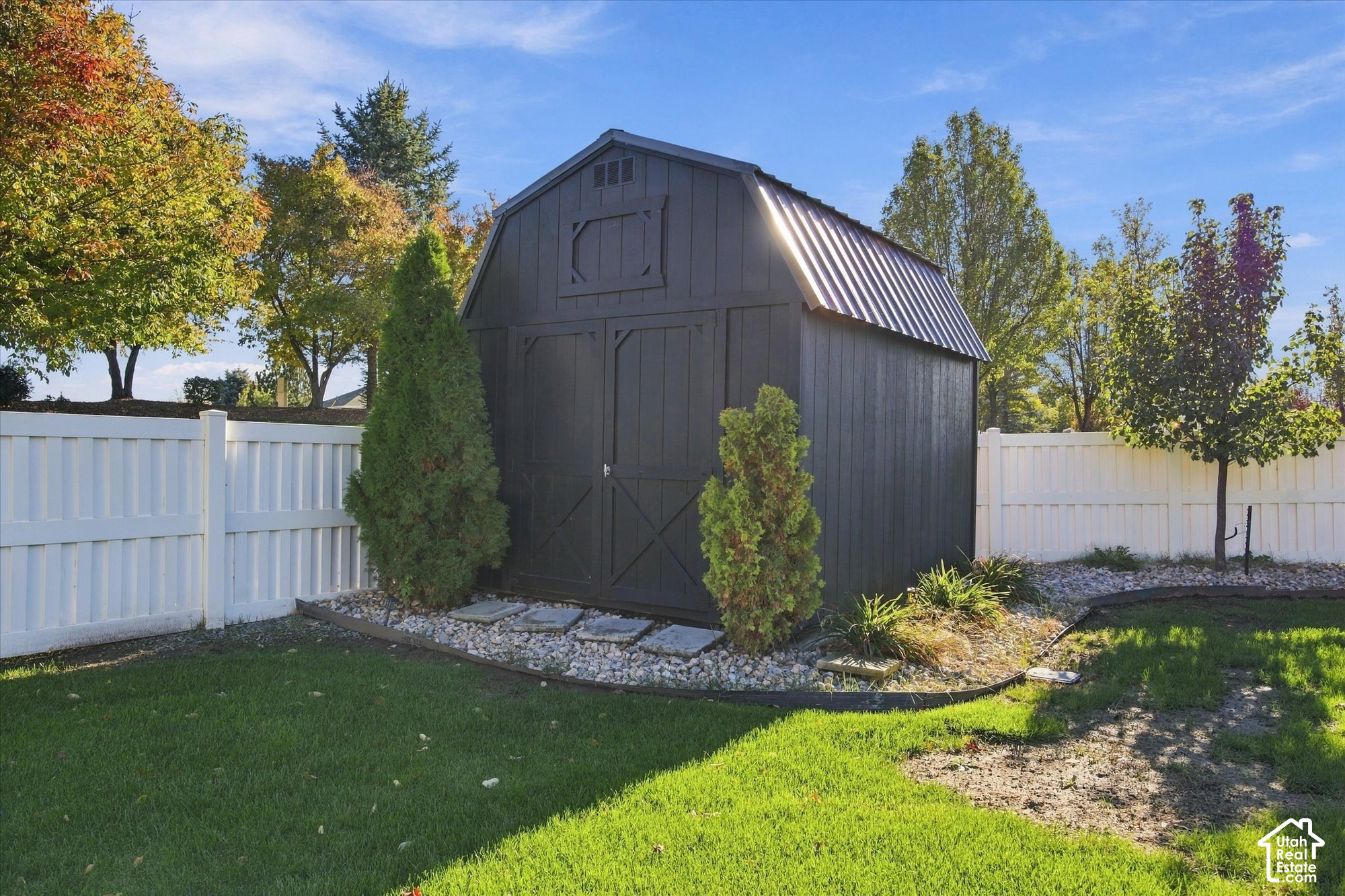 main property photo 65
